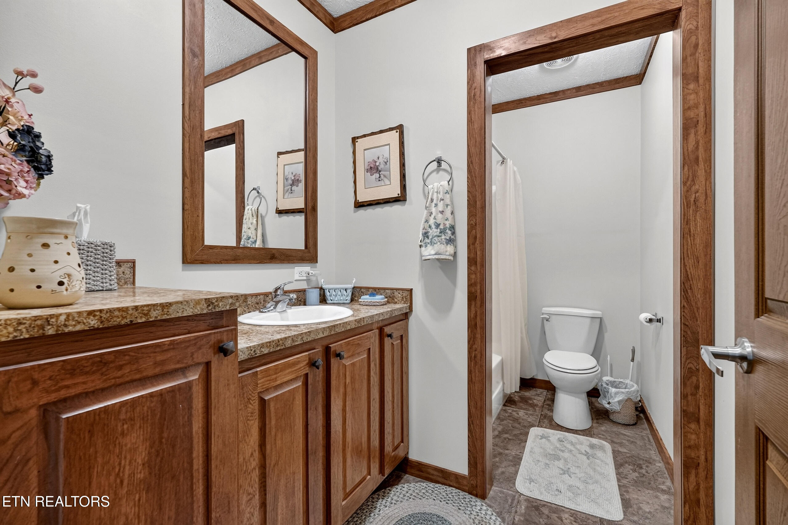 295 Narrow Way Crossville TN 38572