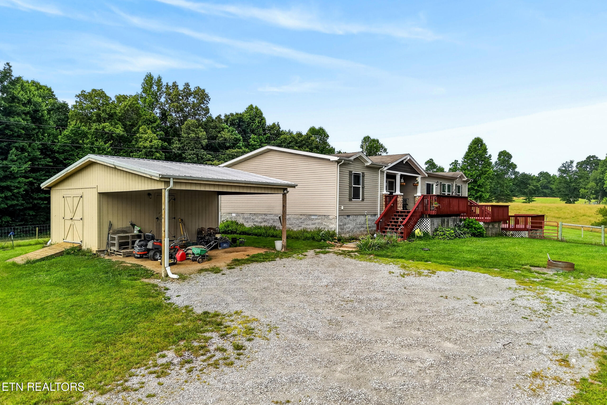 295 Narrow Way Crossville TN 38572