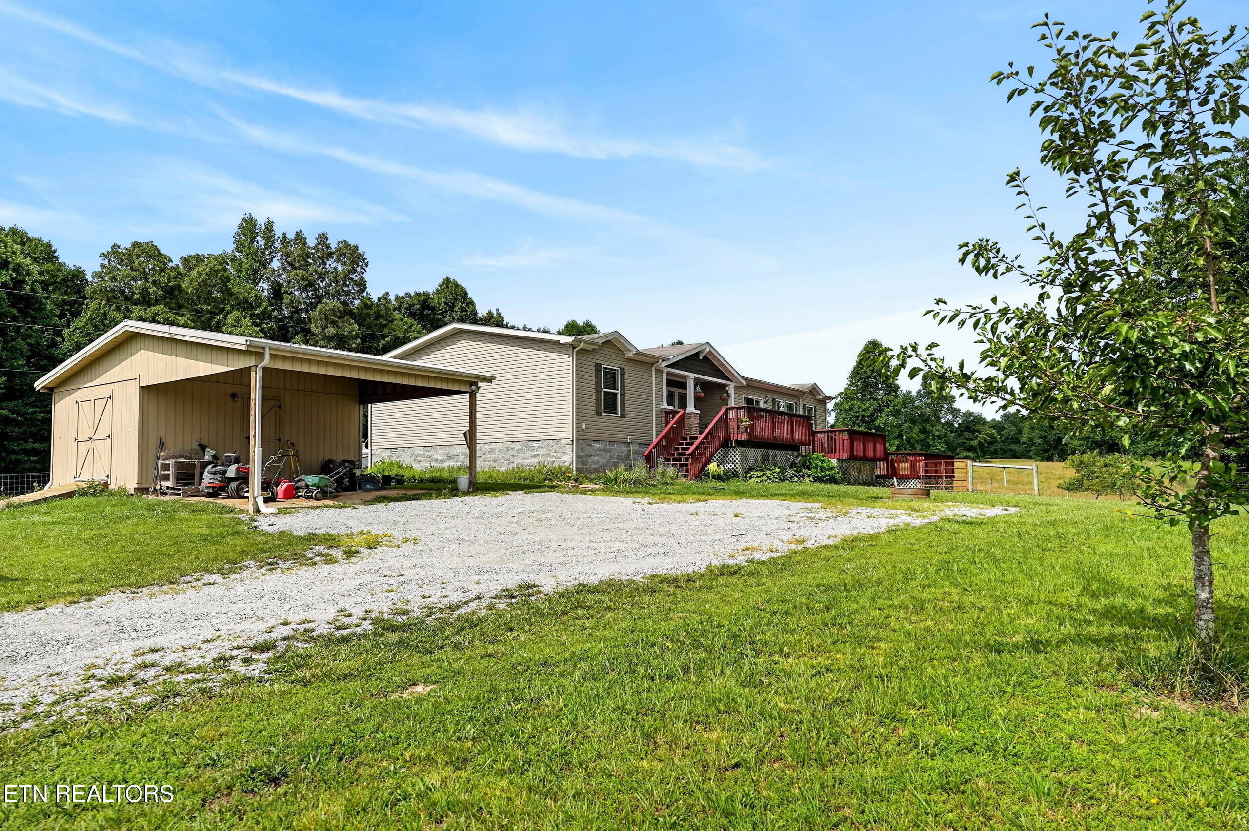 295 Narrow Way Crossville TN 38572