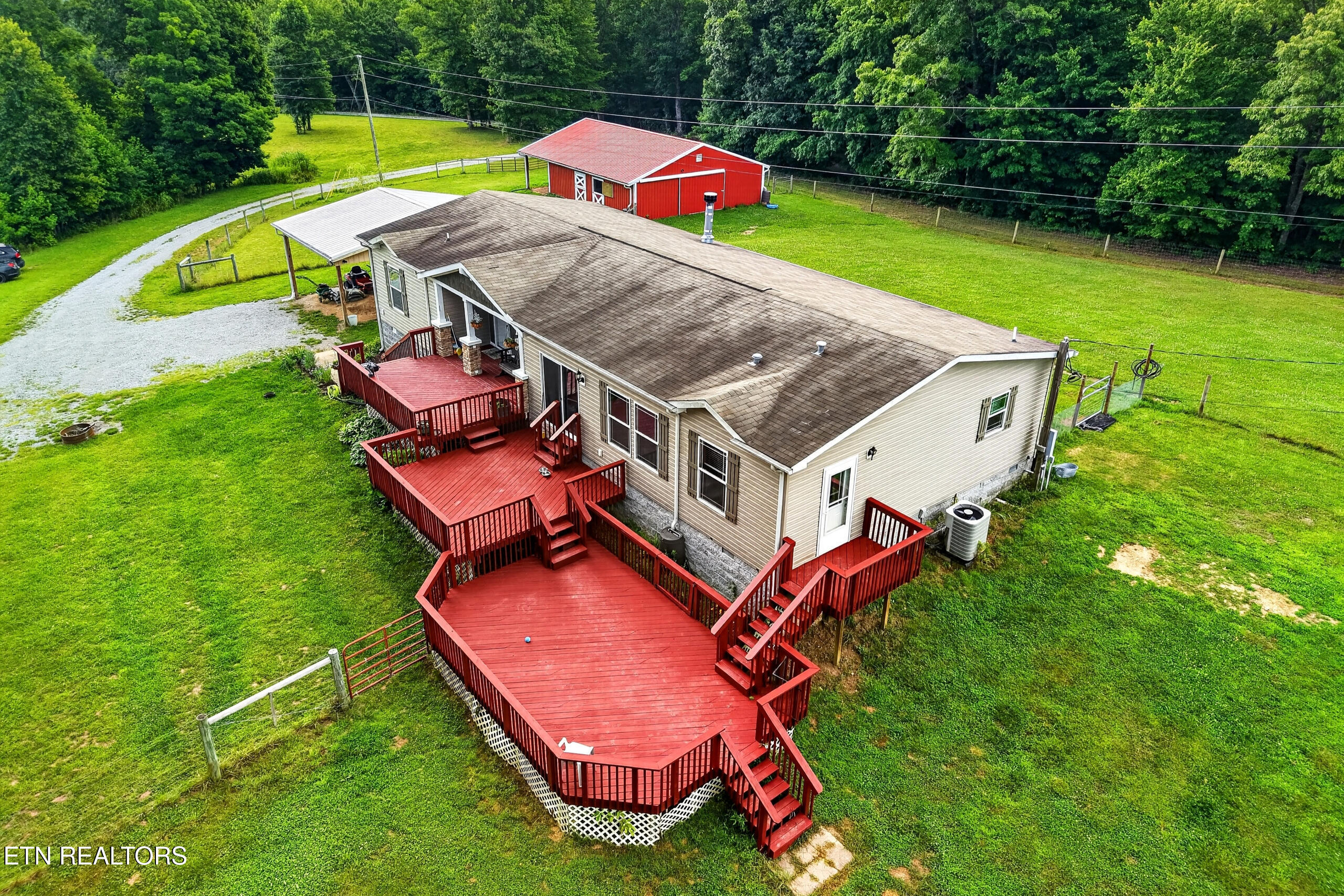 295 Narrow Way Crossville TN 38572
