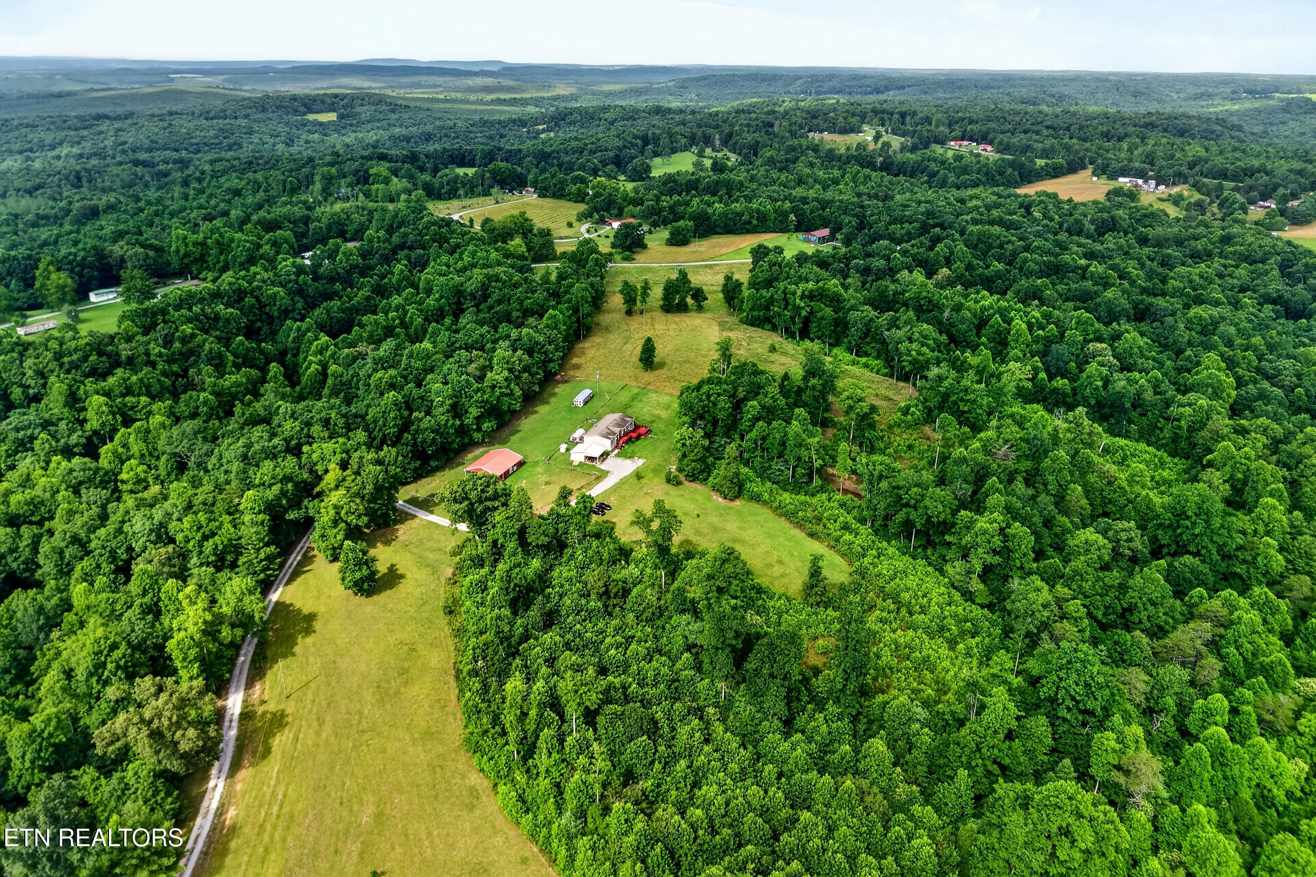 295 Narrow Way Crossville TN 38572