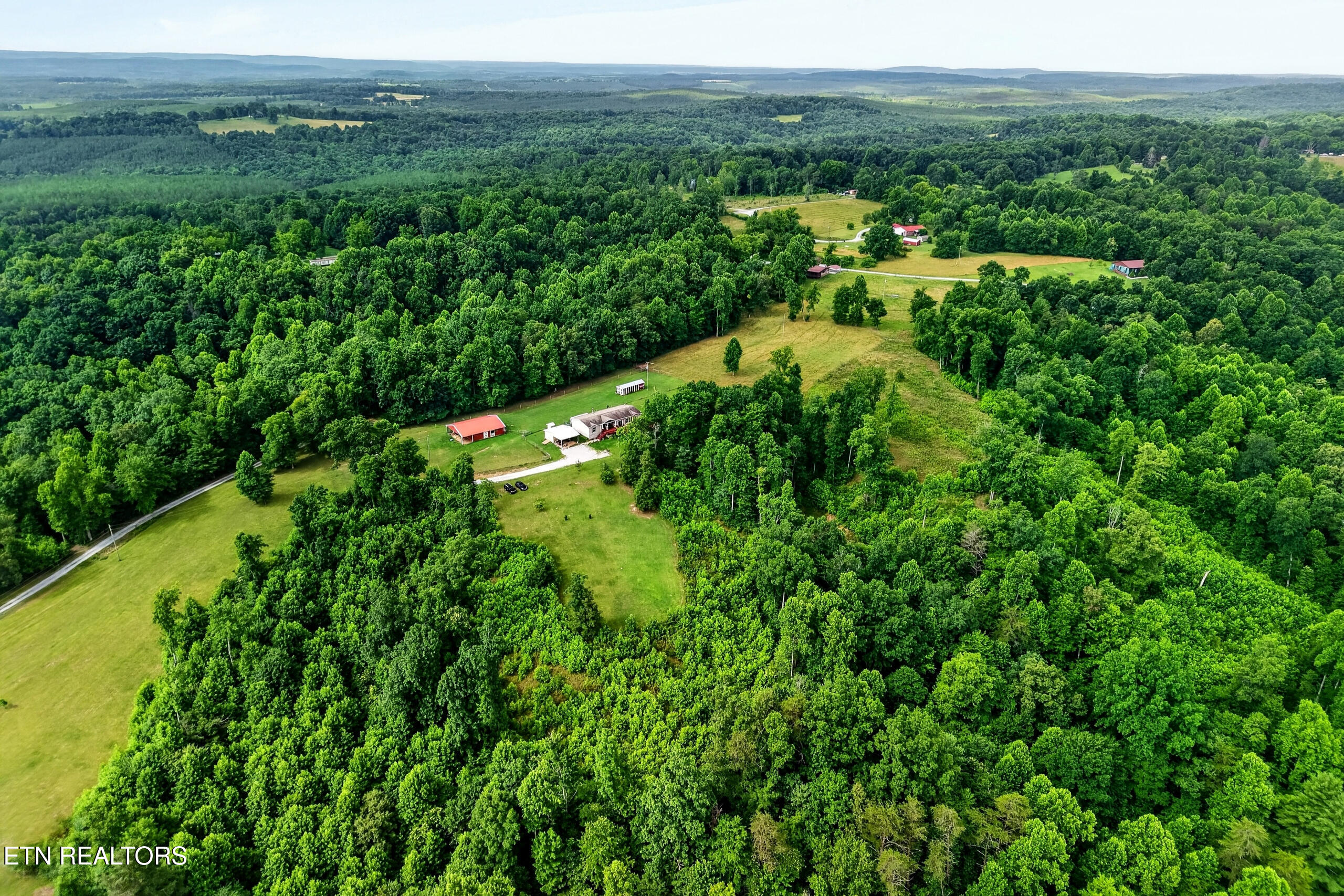 295 Narrow Way Crossville TN 38572