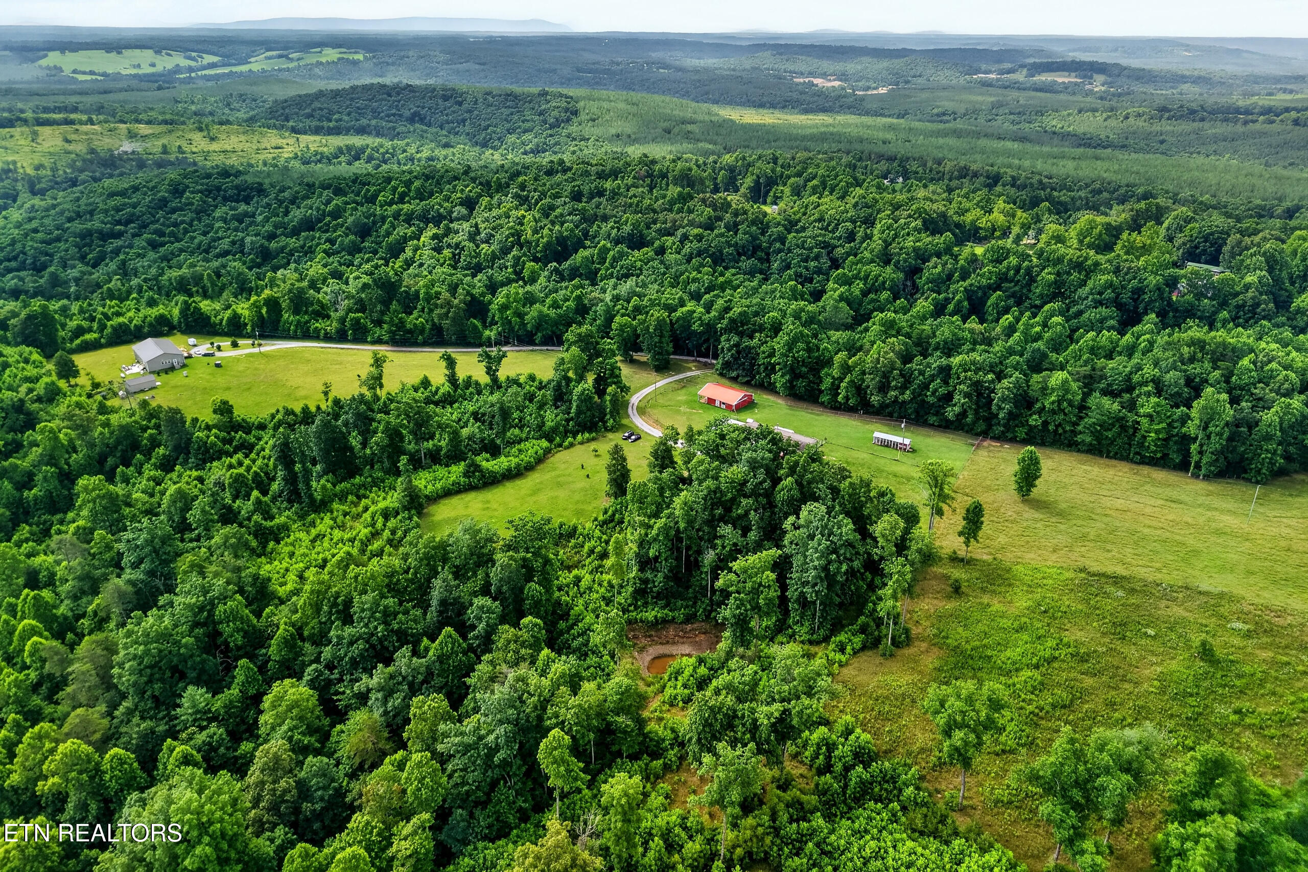 295 Narrow Way Crossville TN 38572