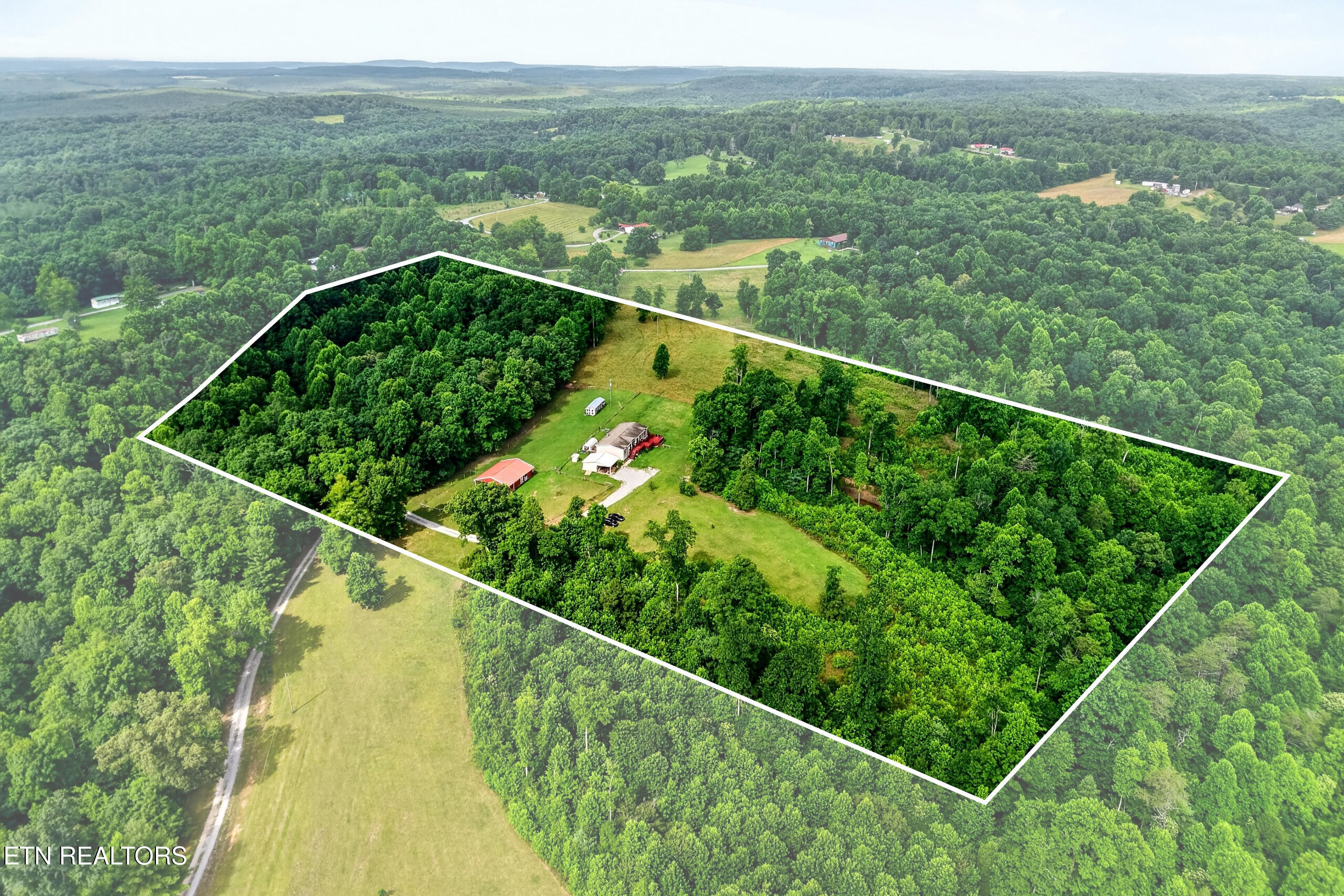 295 Narrow Way Crossville TN 38572