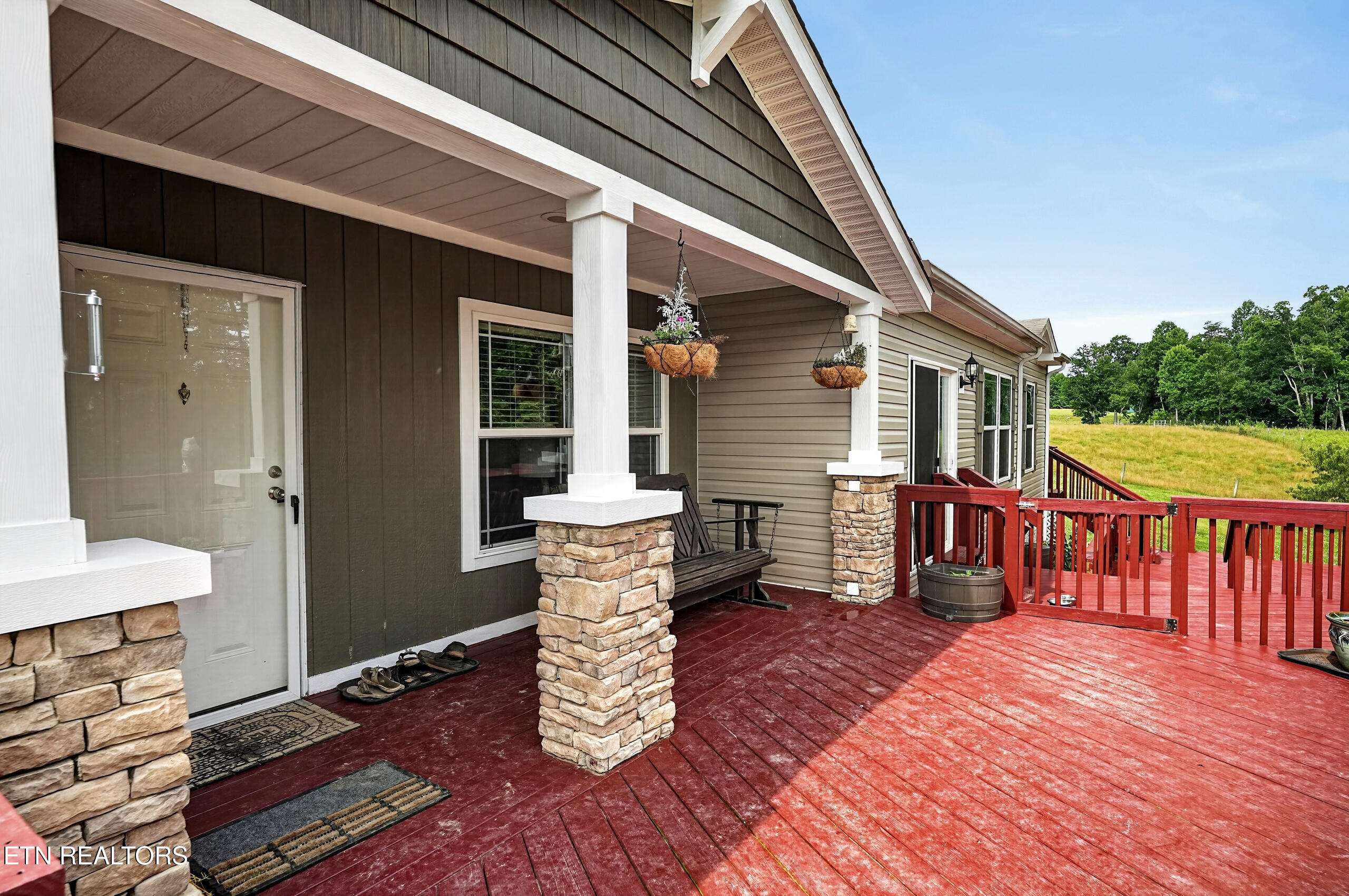 295 Narrow Way Crossville TN 38572
