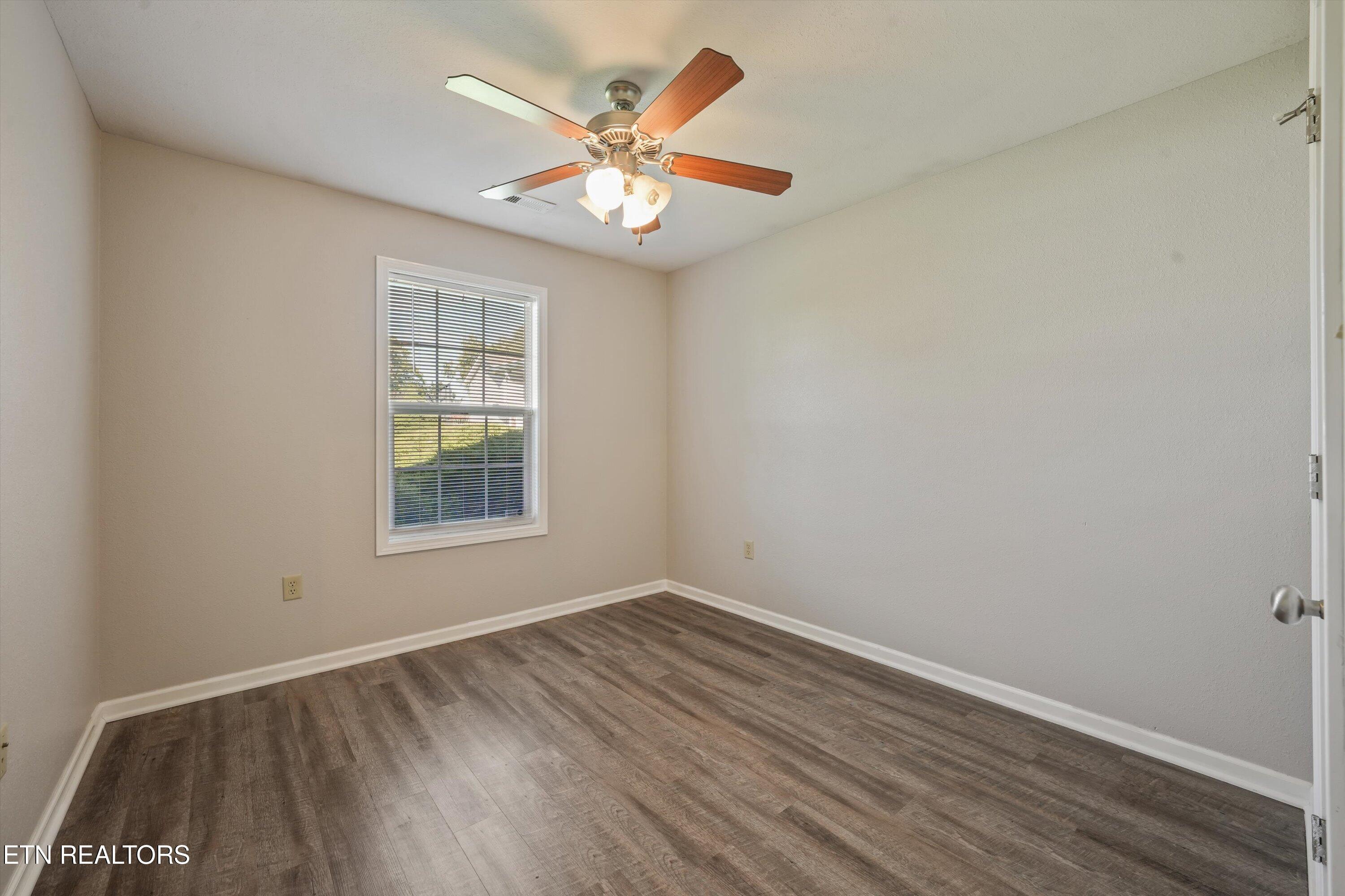 1006 Stones Throw Lane Sevierville TN 37876