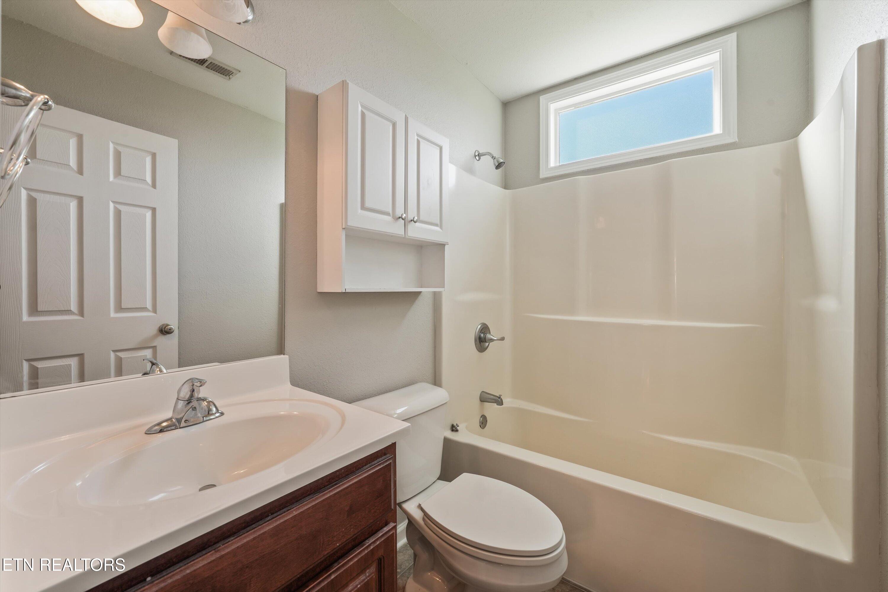 1006 Stones Throw Lane Sevierville TN 37876