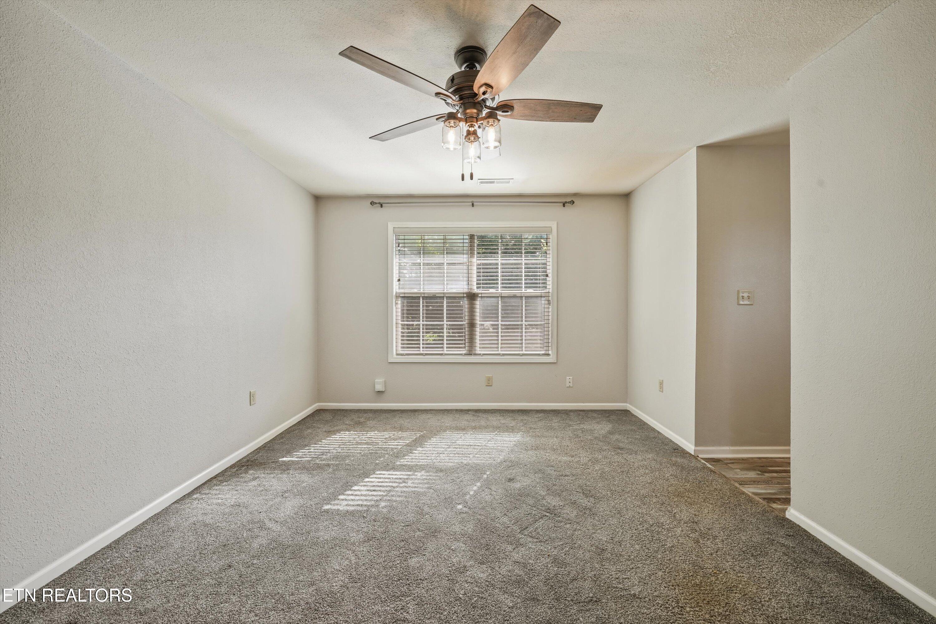 1006 Stones Throw Lane Sevierville TN 37876
