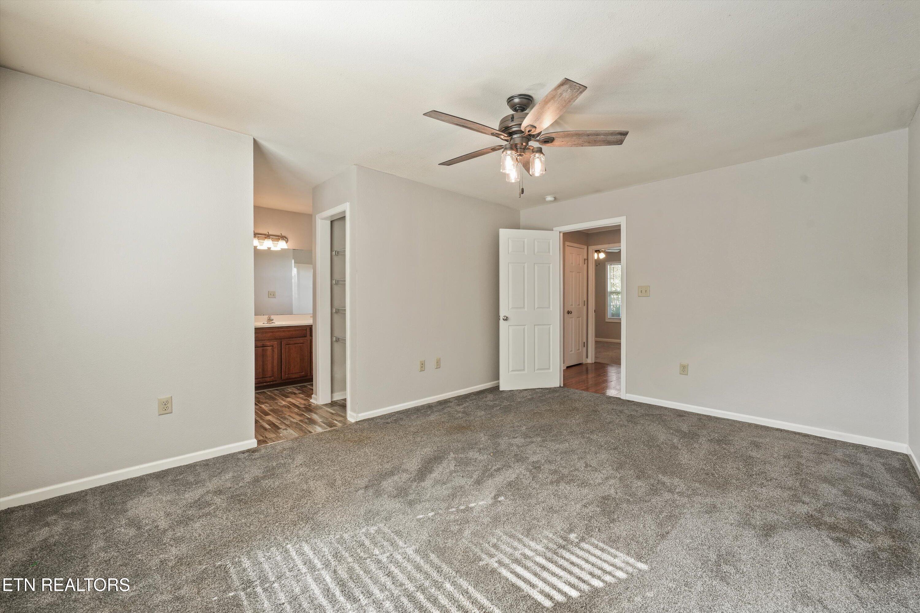 1006 Stones Throw Lane Sevierville TN 37876