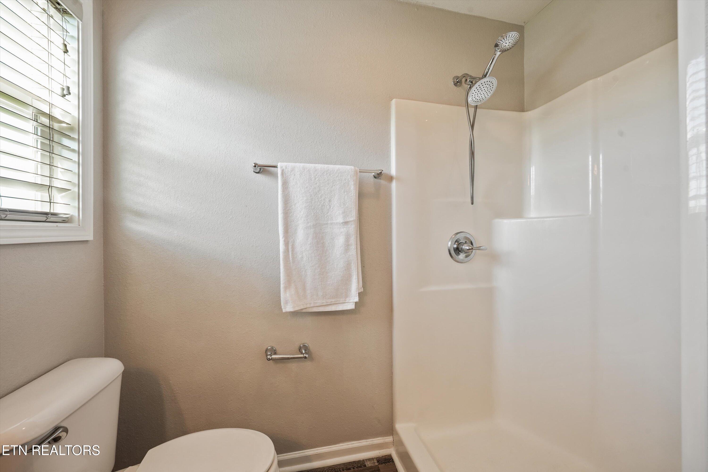 1006 Stones Throw Lane Sevierville TN 37876