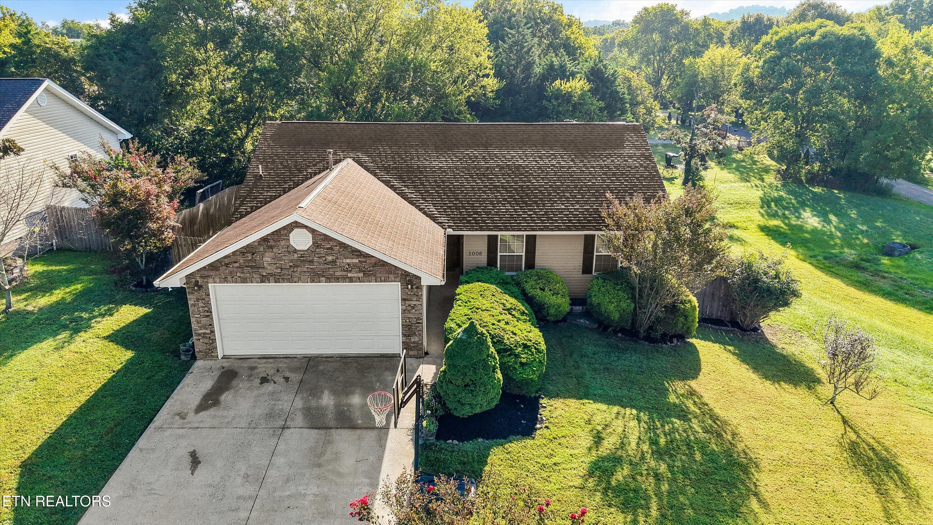 1006 Stones Throw Lane Sevierville TN 37876