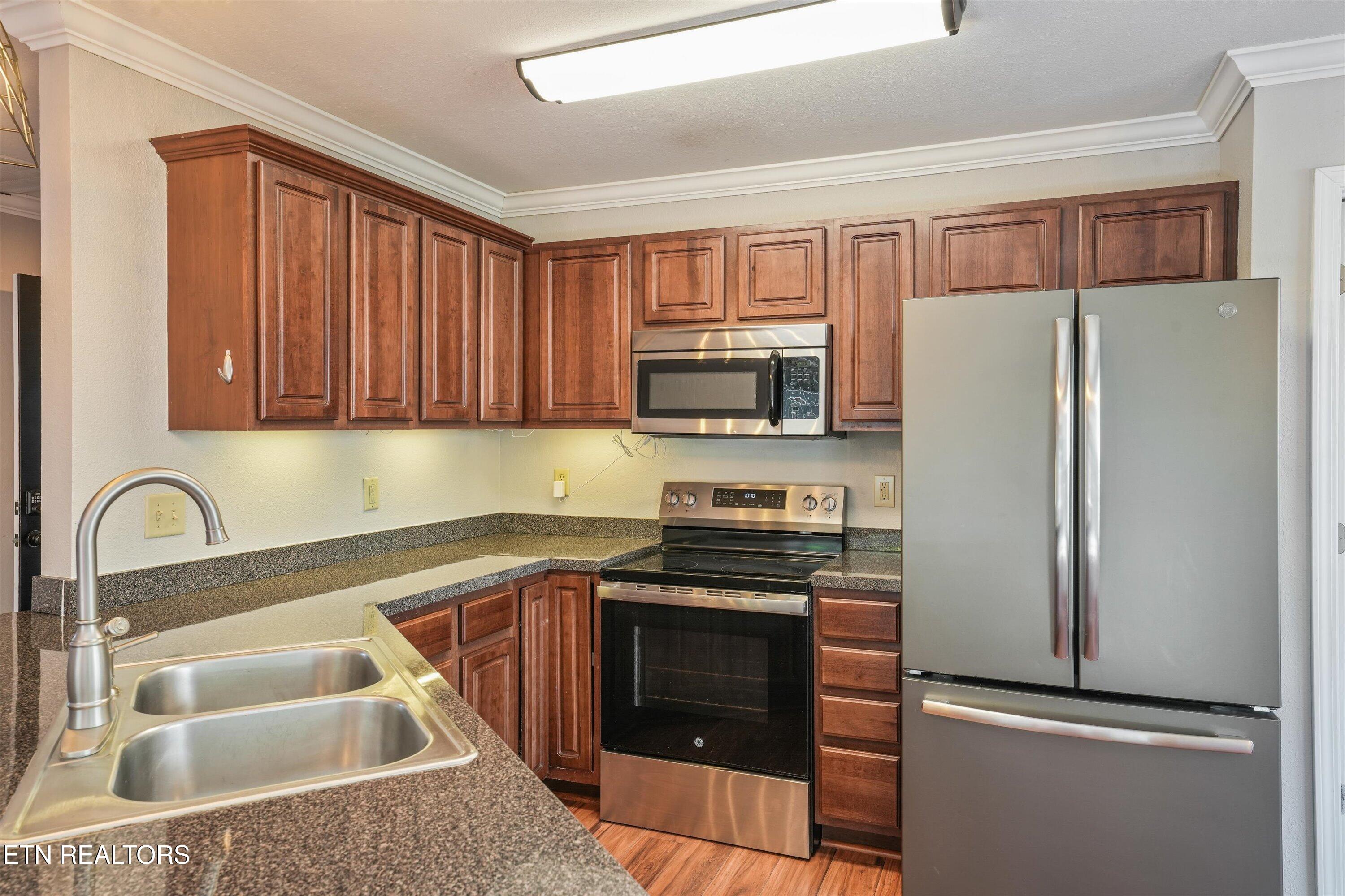 1006 Stones Throw Lane Sevierville TN 37876
