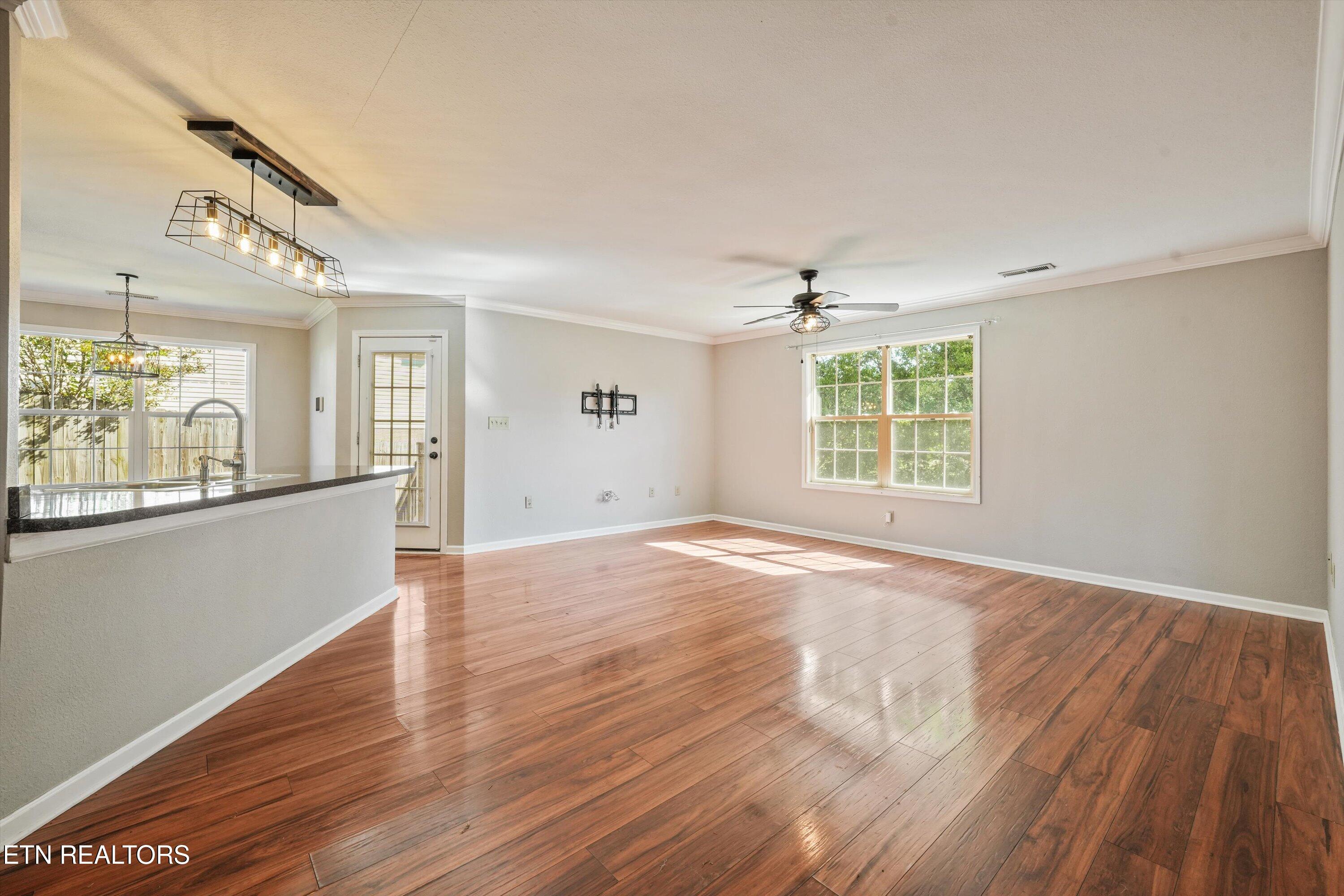 1006 Stones Throw Lane Sevierville TN 37876