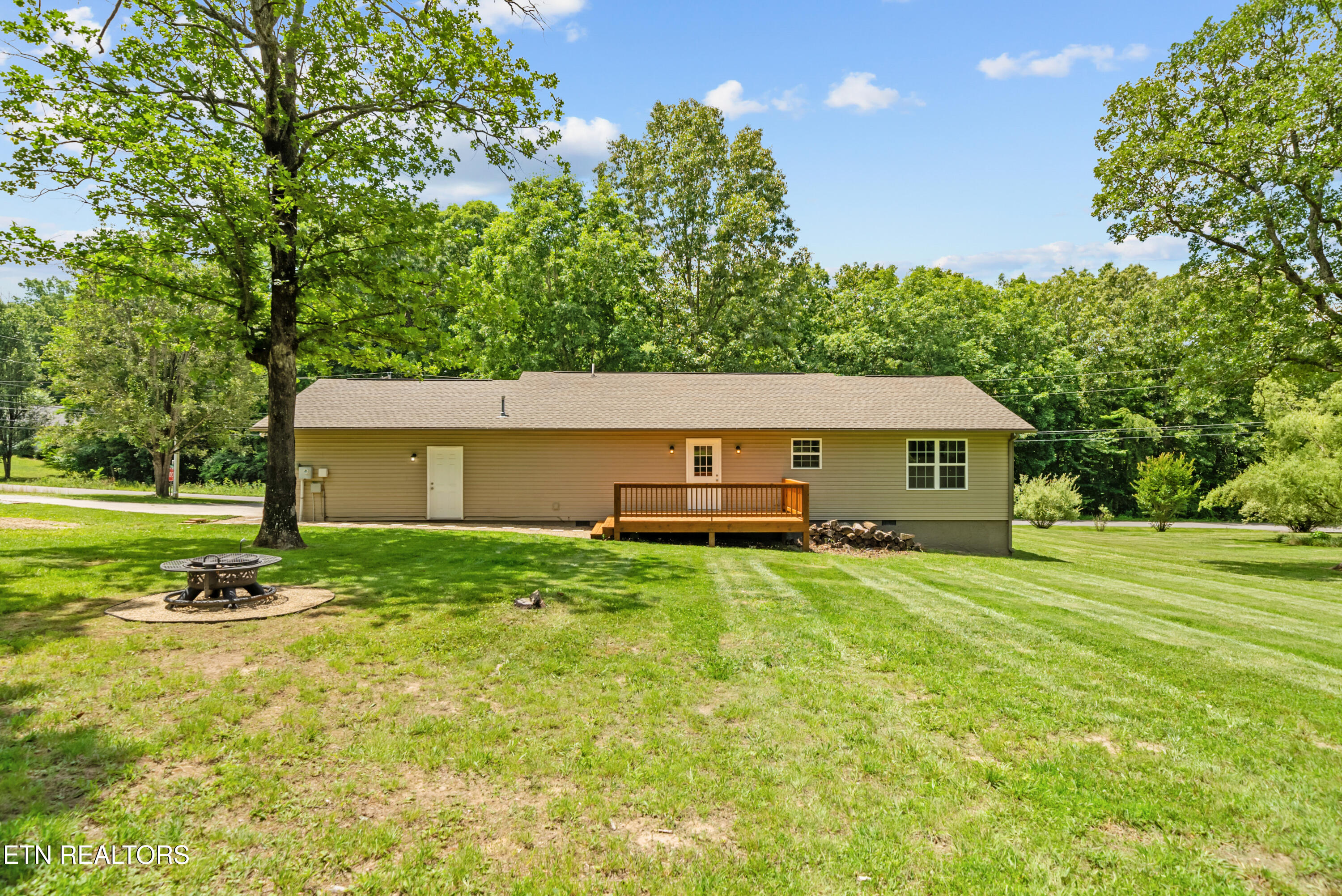 574 Camelia Drive Crossville TN 38555