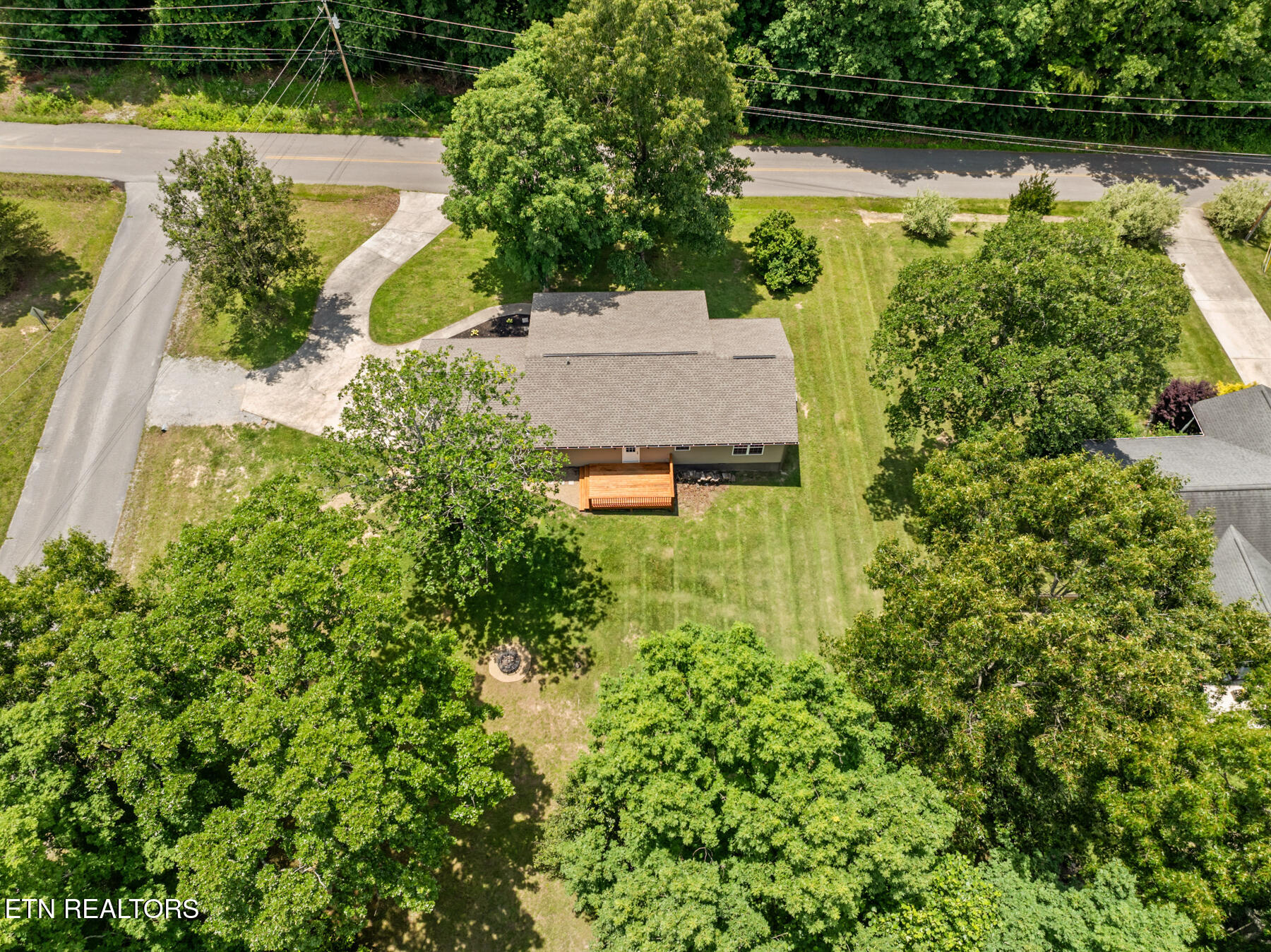 574 Camelia Drive Crossville TN 38555