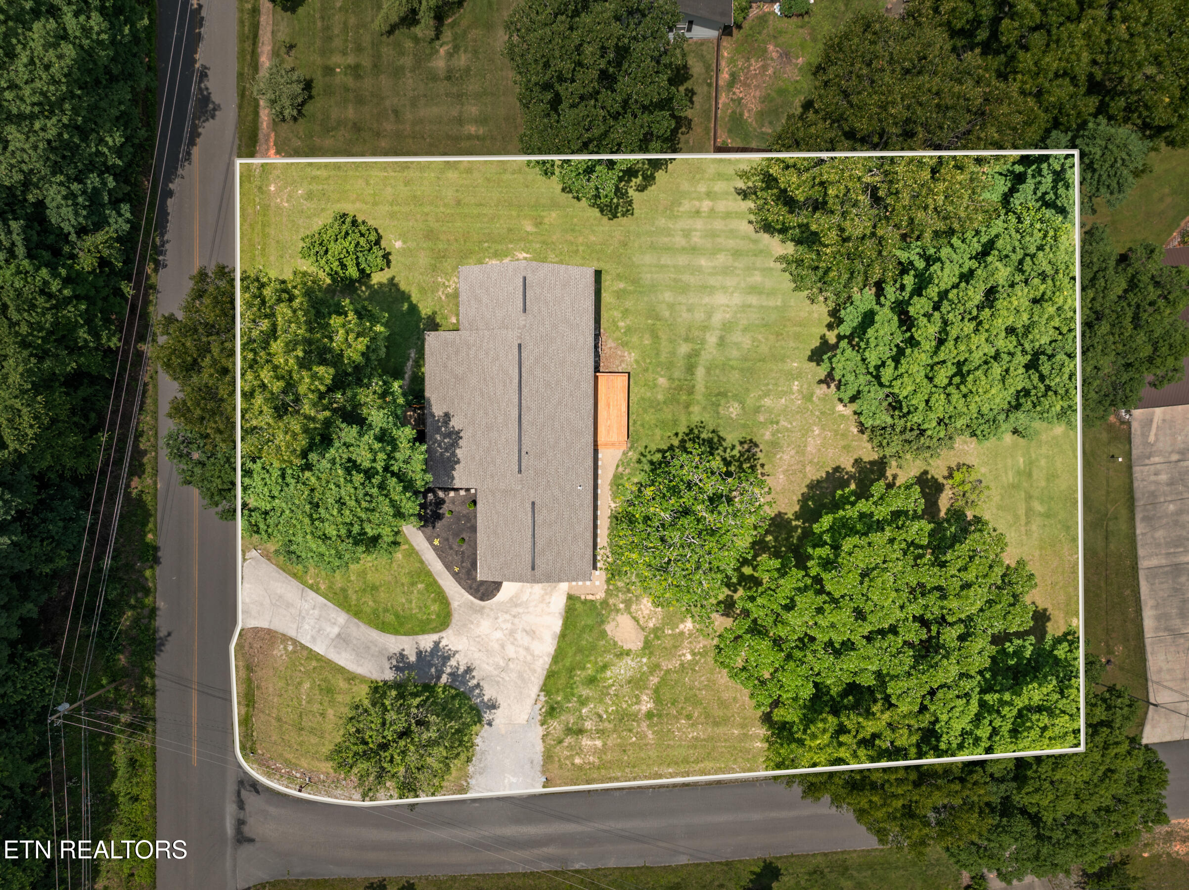 574 Camelia Drive Crossville TN 38555