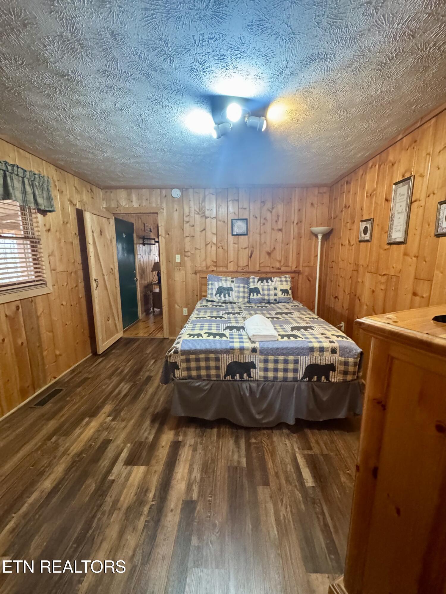2950 Grassy Branch Loop Sevierville TN 37876