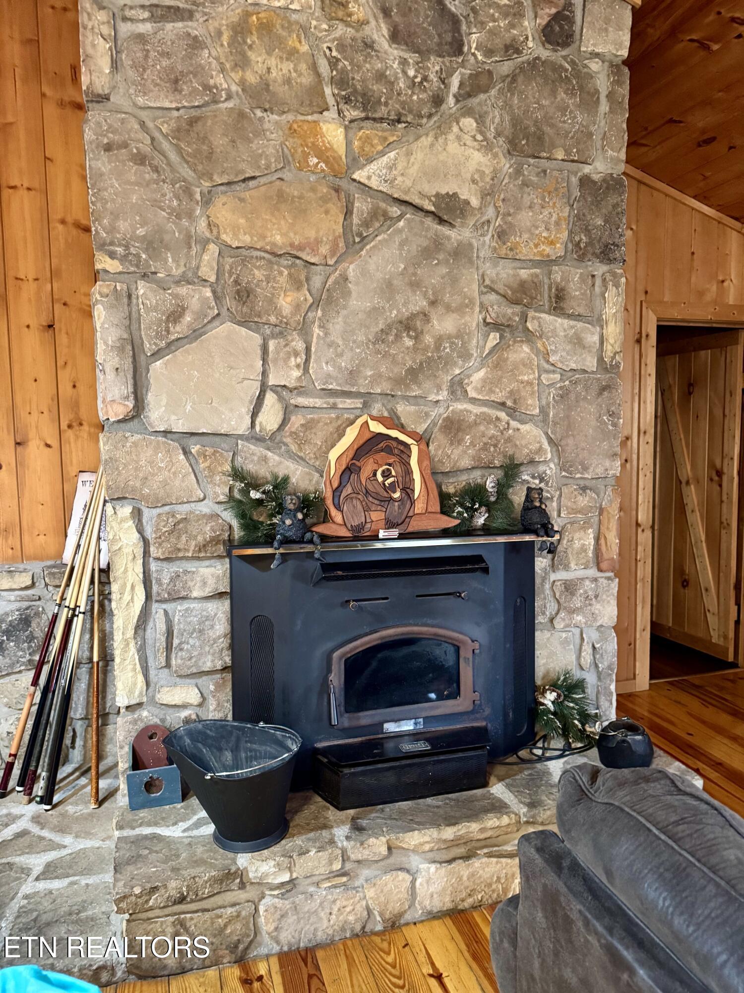 2950 Grassy Branch Loop Sevierville TN 37876