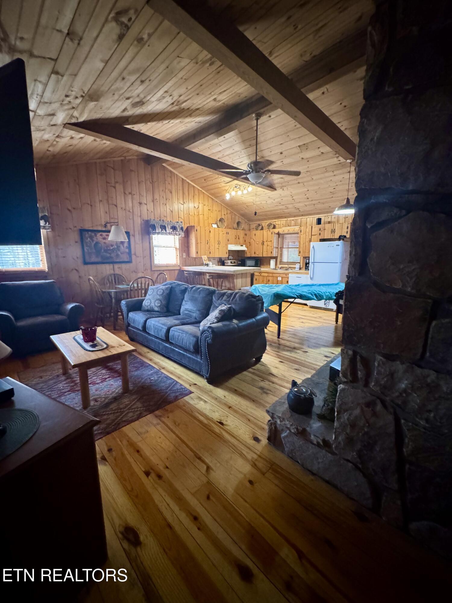 2950 Grassy Branch Loop Sevierville TN 37876