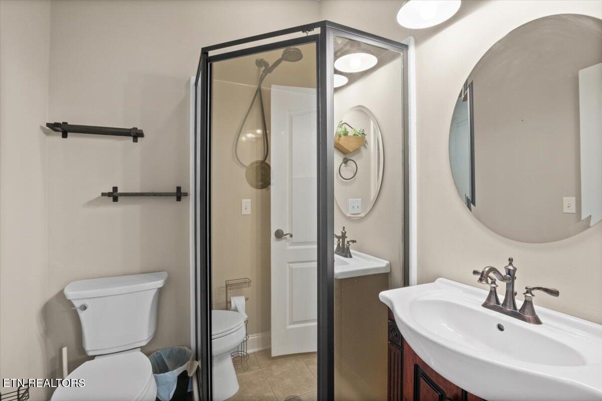 171 Forest Cove Court Jacksboro TN 37757