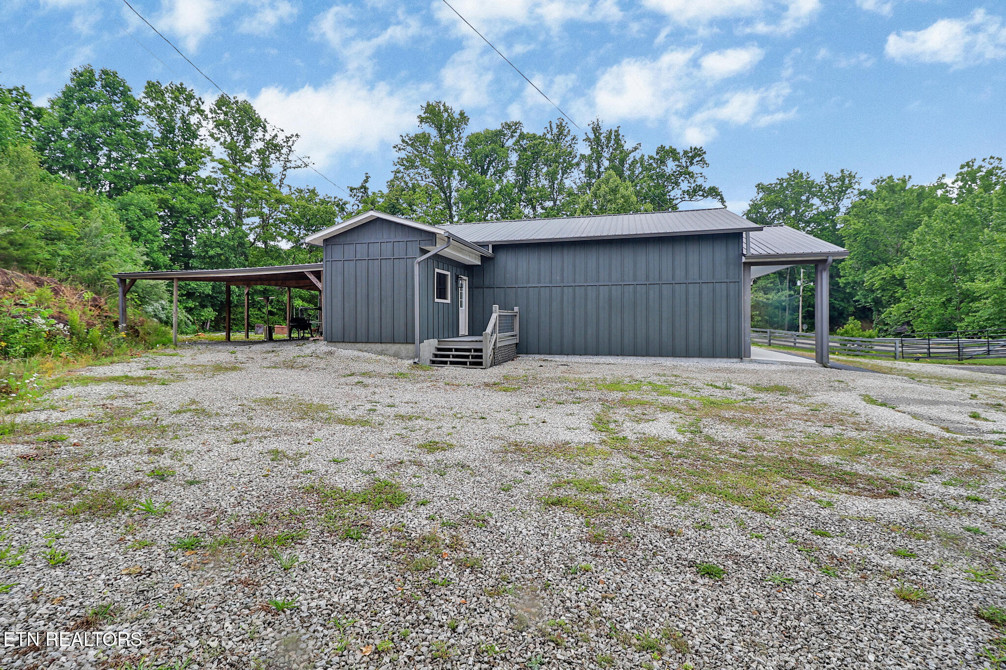 163 Underpass Drive Oneida TN 37841
