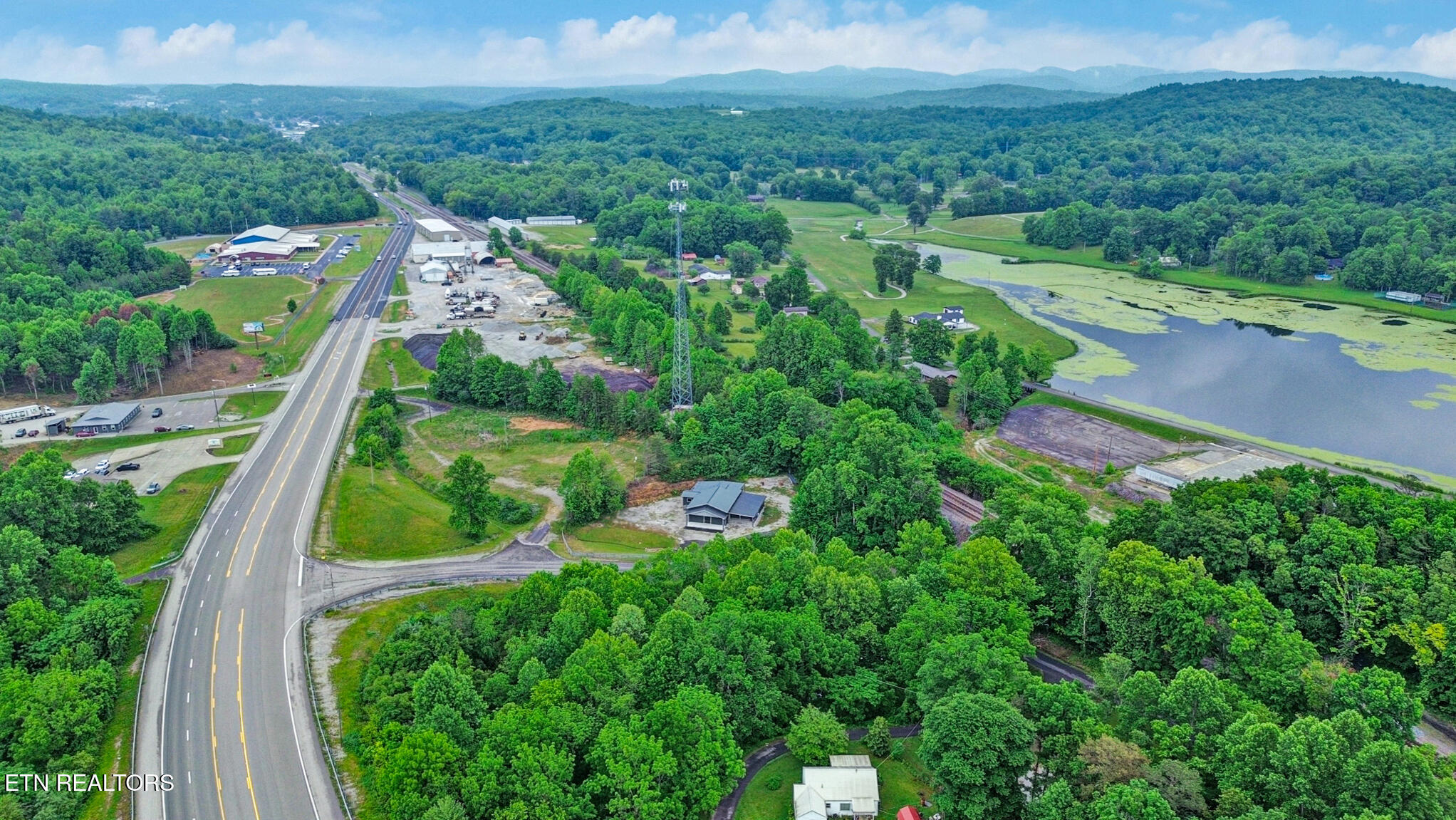 163 Underpass Drive Oneida TN 37841