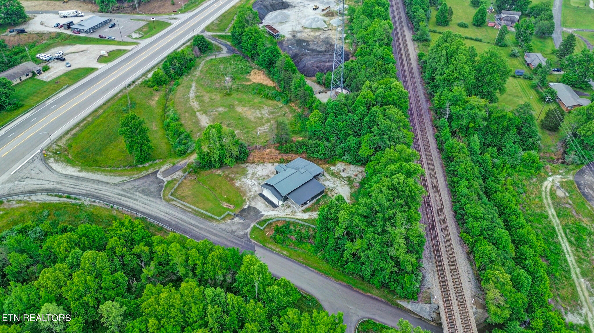 163 Underpass Drive Oneida TN 37841