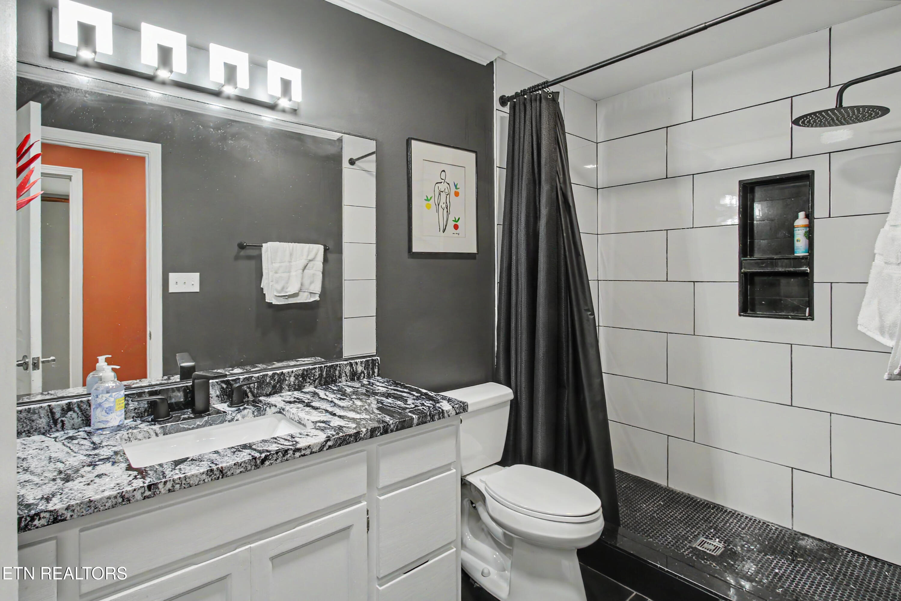 131 Inata Circle Loudon TN 37774