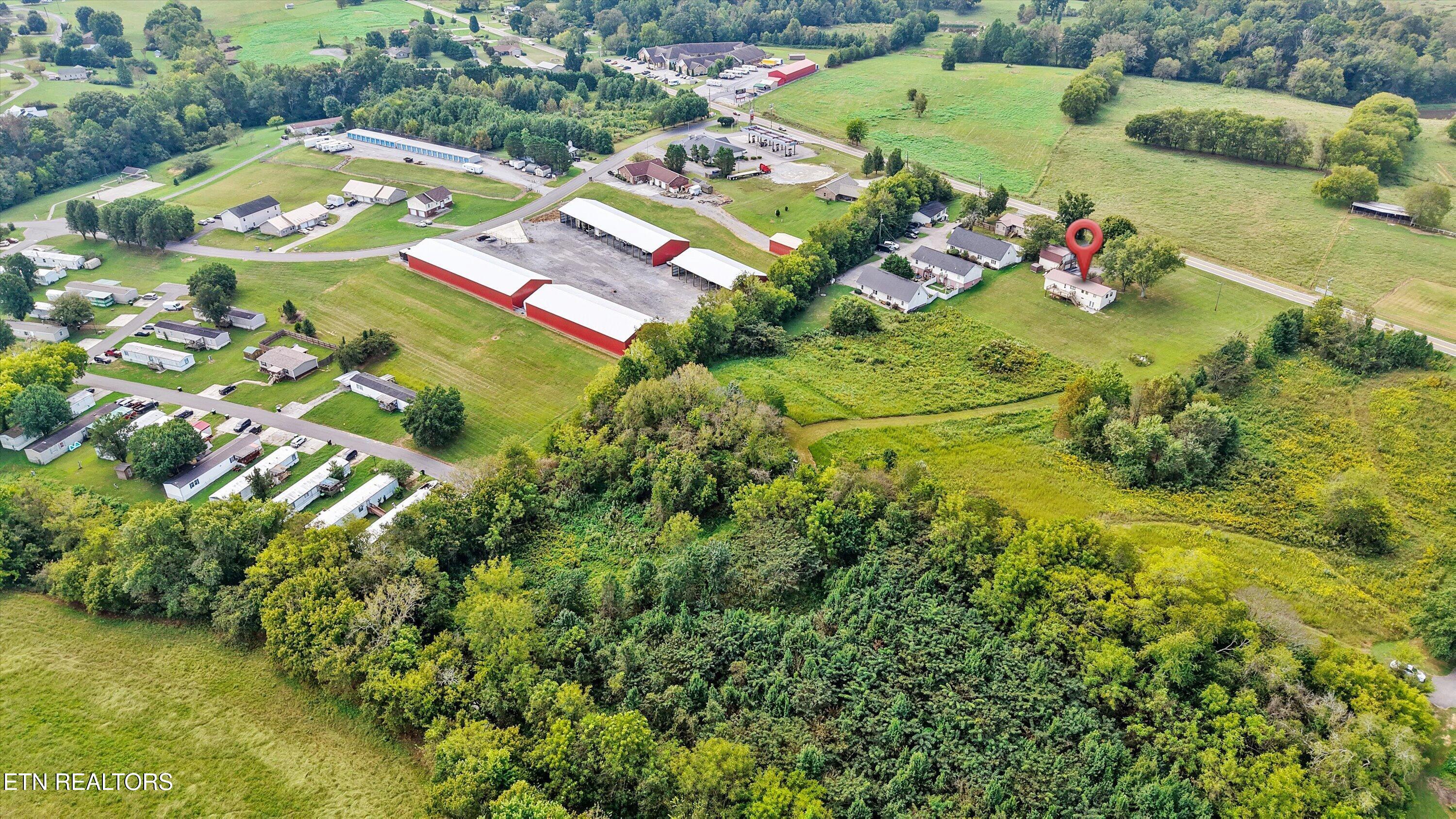 2882 Boyds Creek Highway Sevierville TN 37876