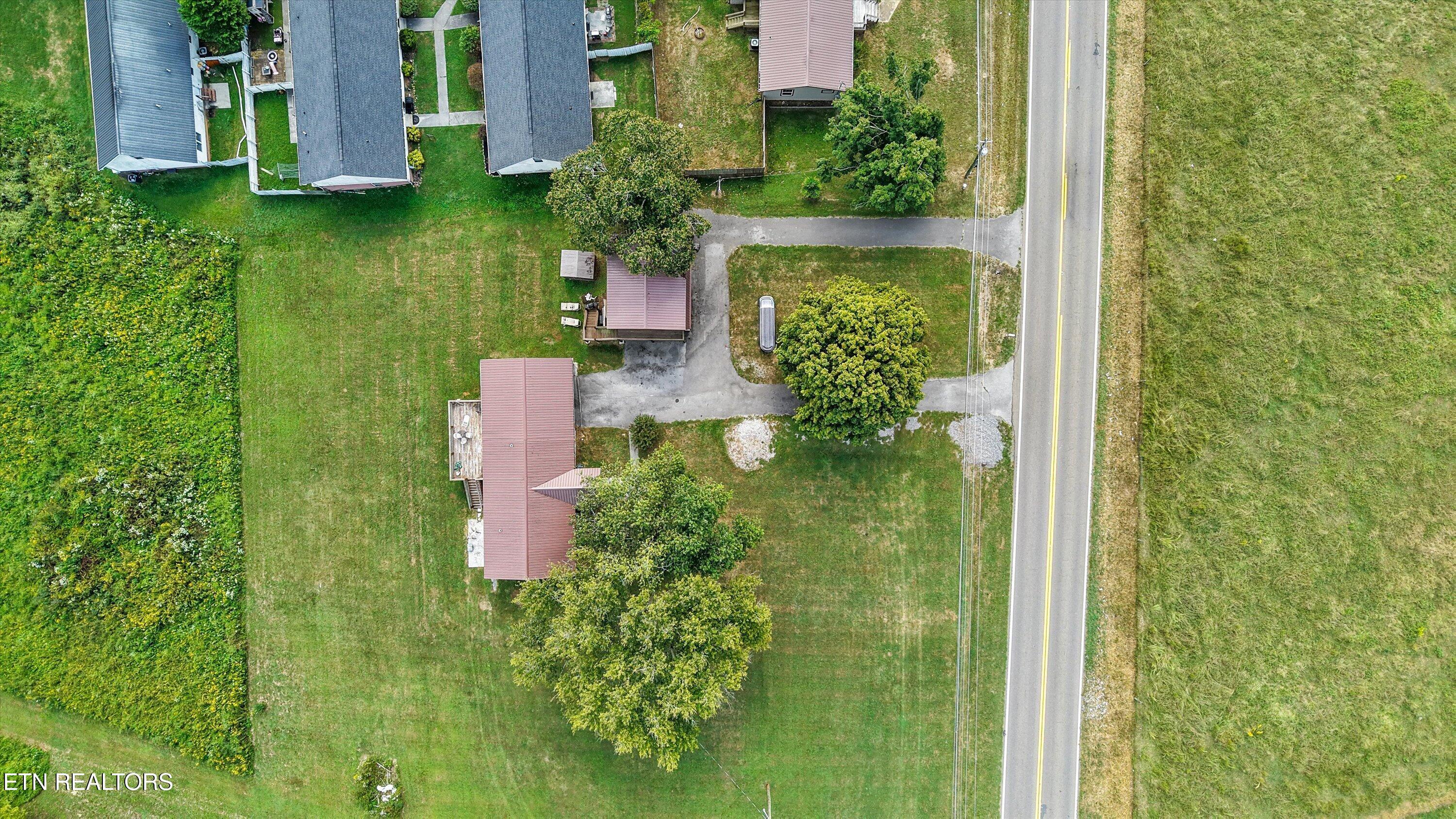 2882 Boyds Creek Highway Sevierville TN 37876