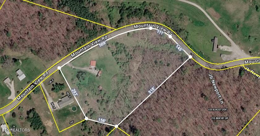1803 Mountain View Road Robbins TN 37852