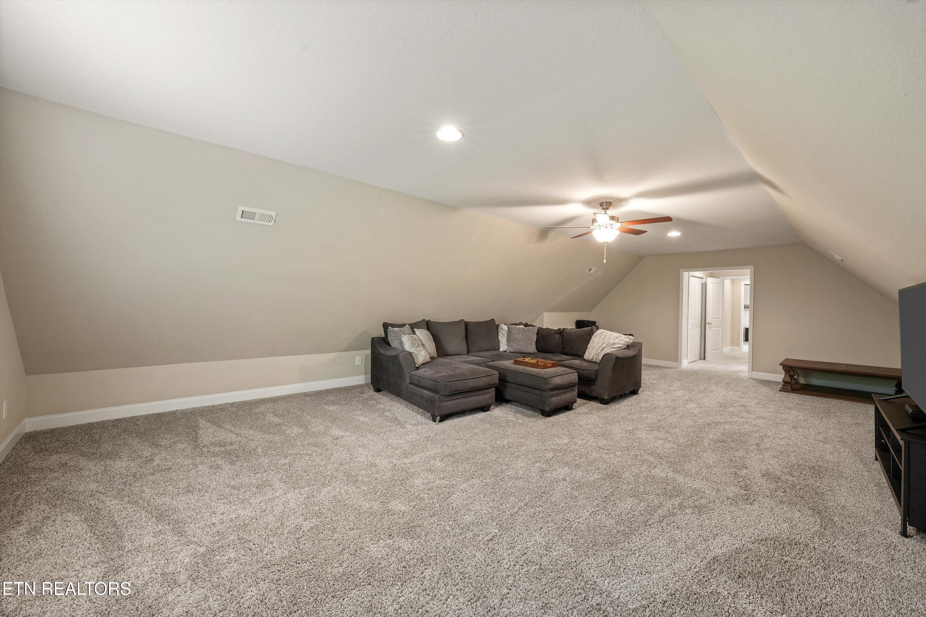 138 Pineberry East Road Oak Ridge TN 37830