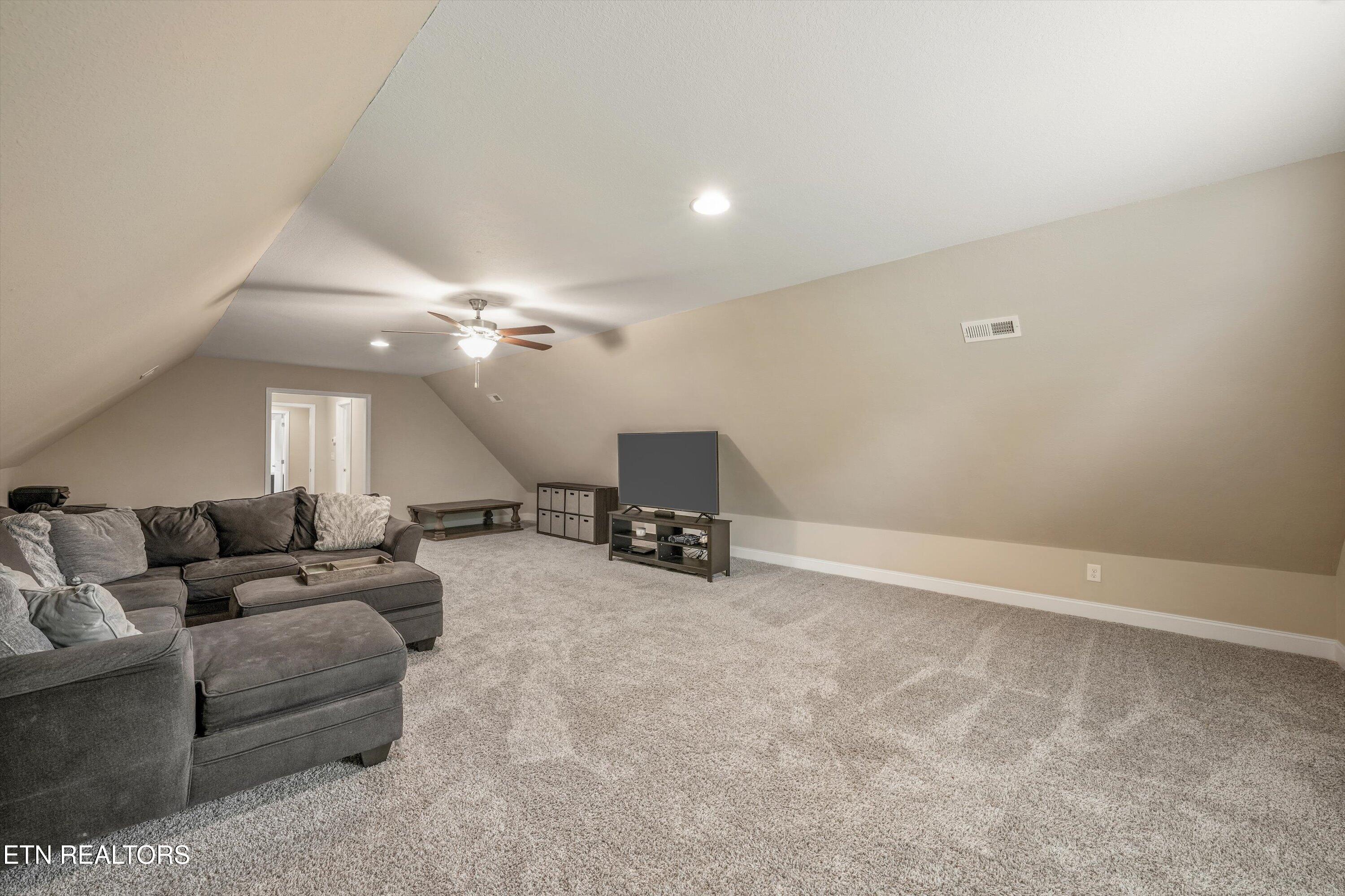 138 Pineberry East Road Oak Ridge TN 37830