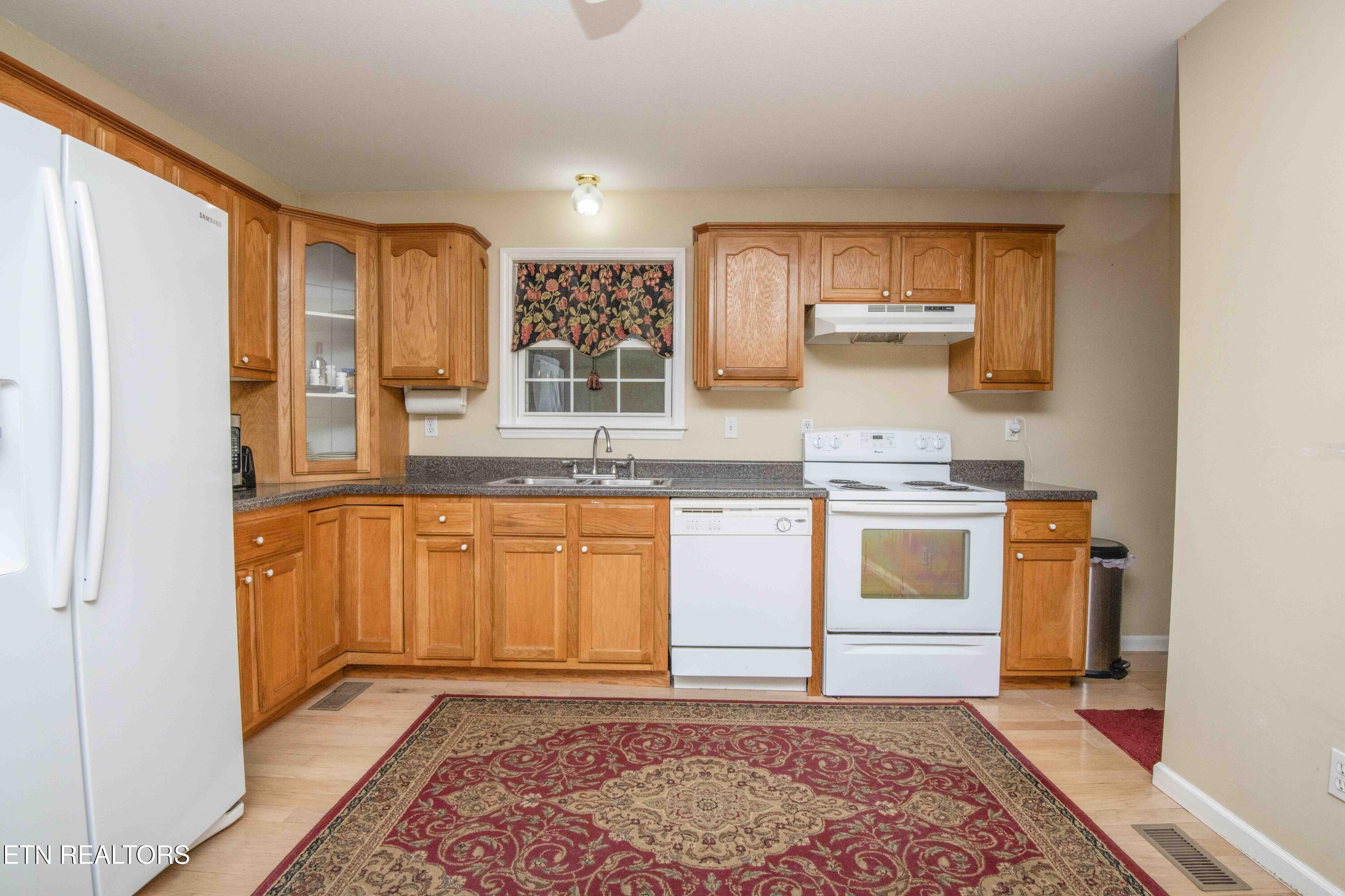 211 Peanut Lane New Tazewell TN 37825