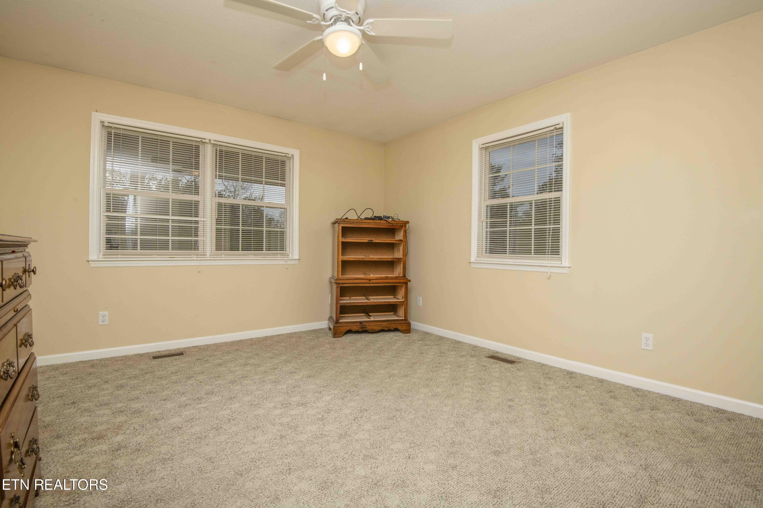 211 Peanut Lane New Tazewell TN 37825