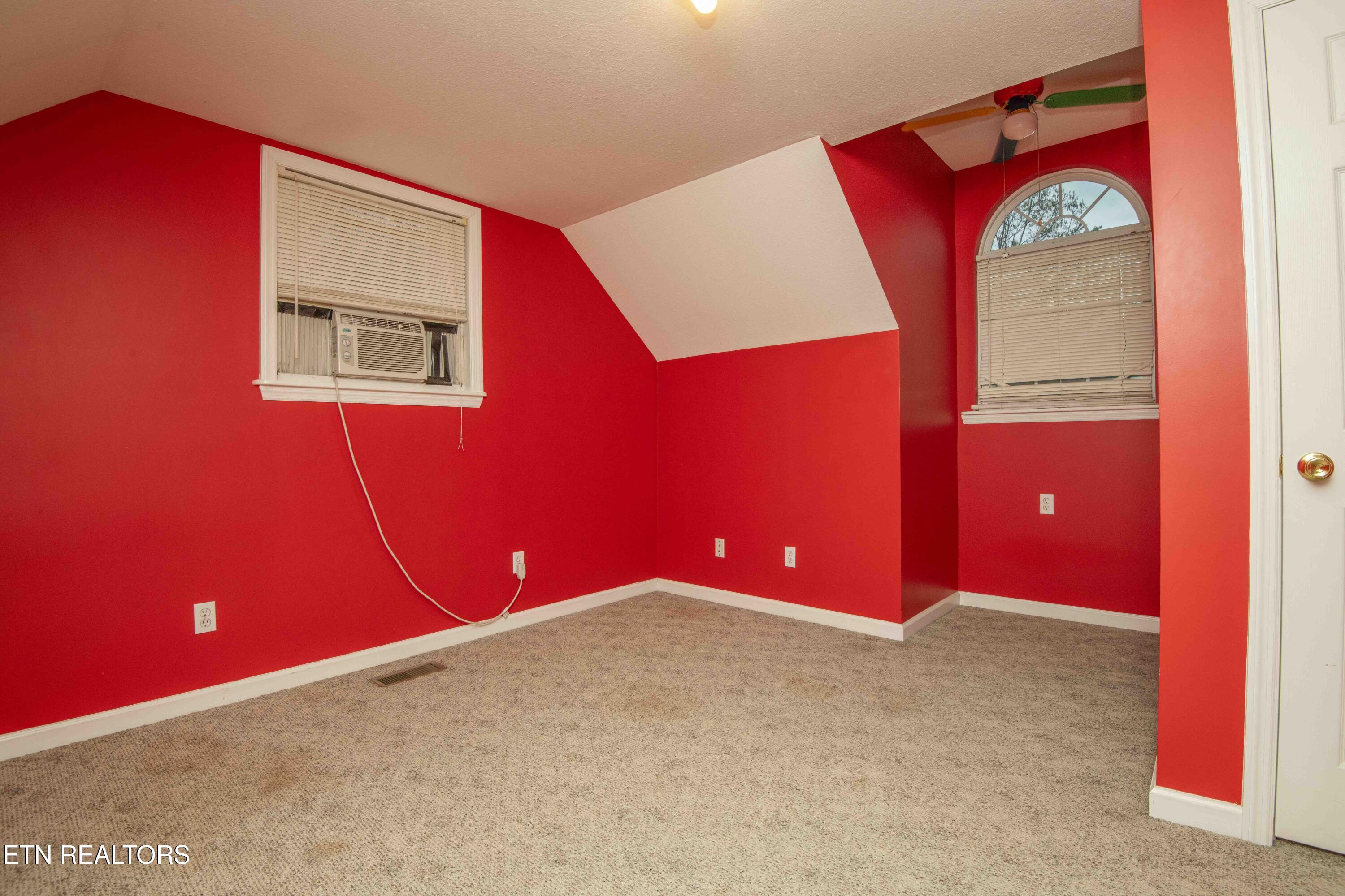 211 Peanut Lane New Tazewell TN 37825