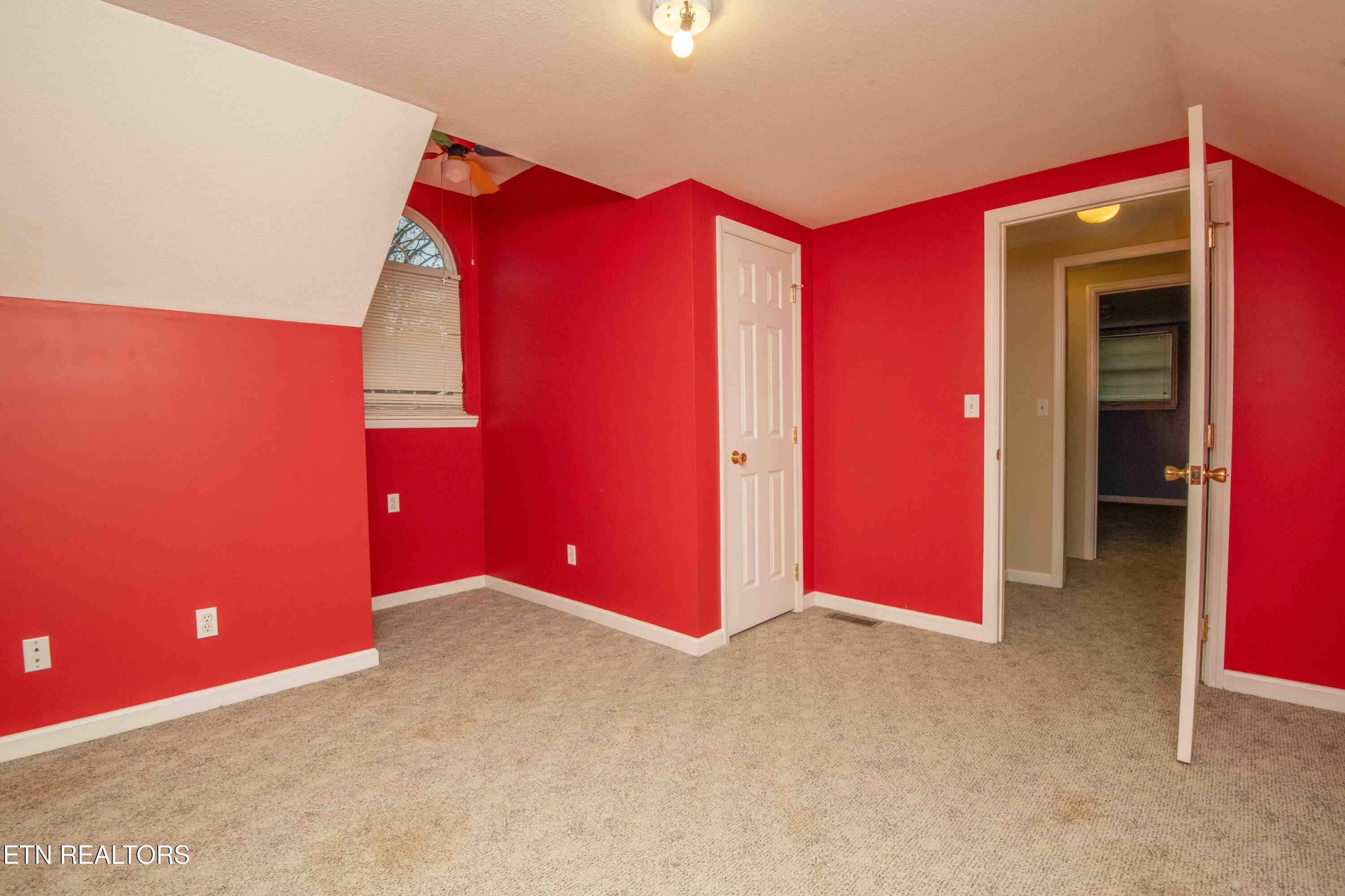 211 Peanut Lane New Tazewell TN 37825