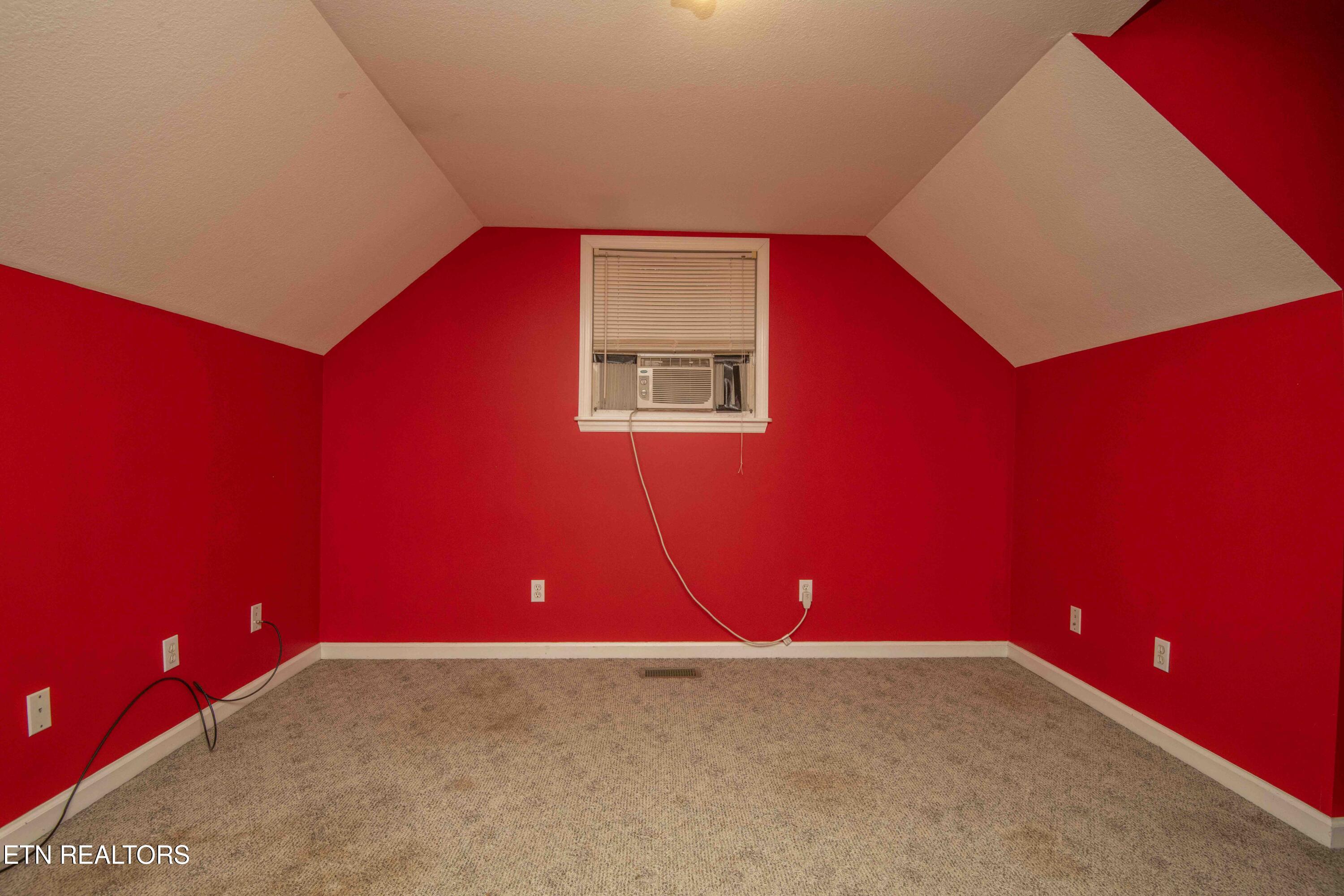 211 Peanut Lane New Tazewell TN 37825