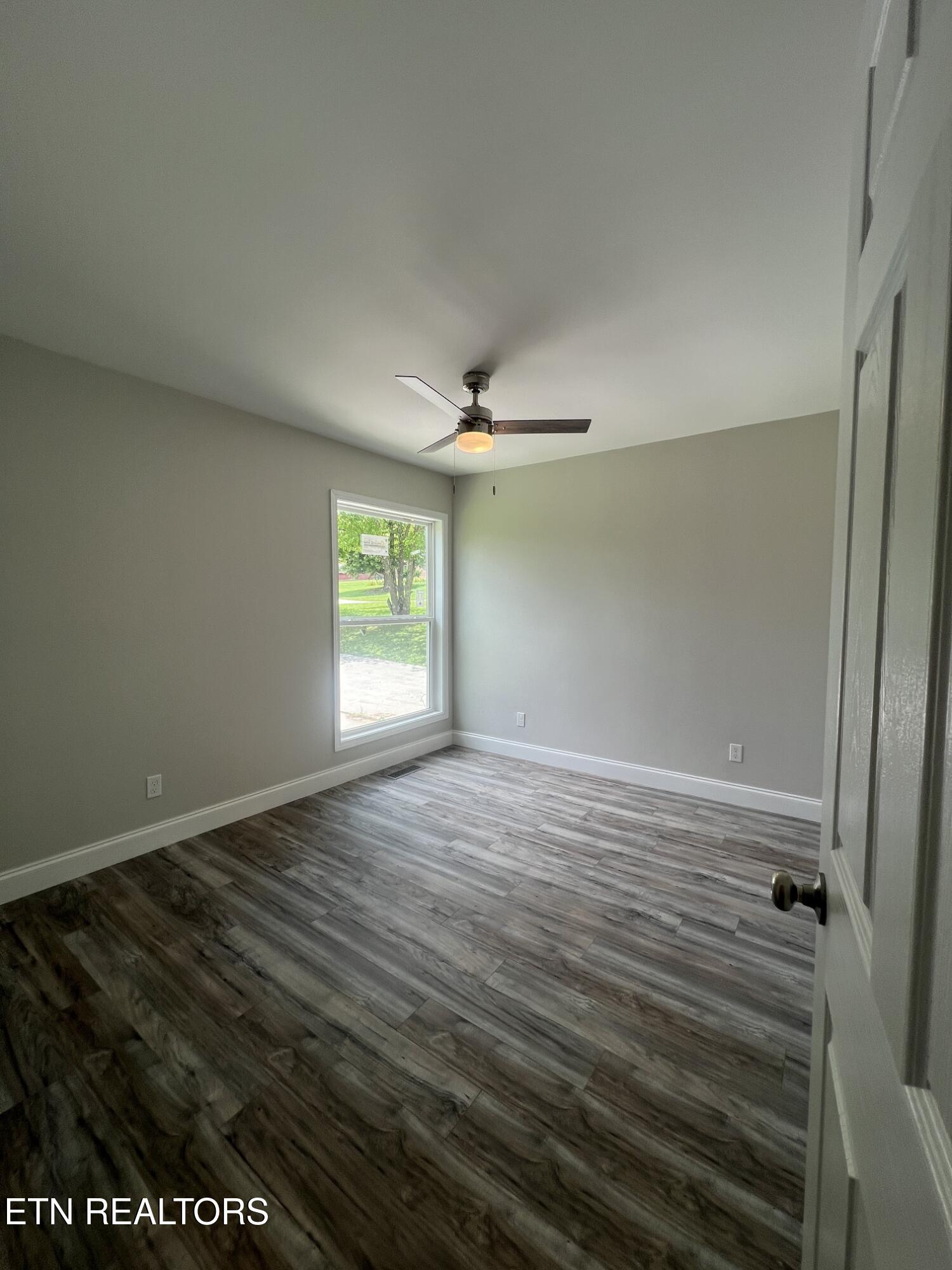 311 Jane Way Lane Jacksboro TN 37757