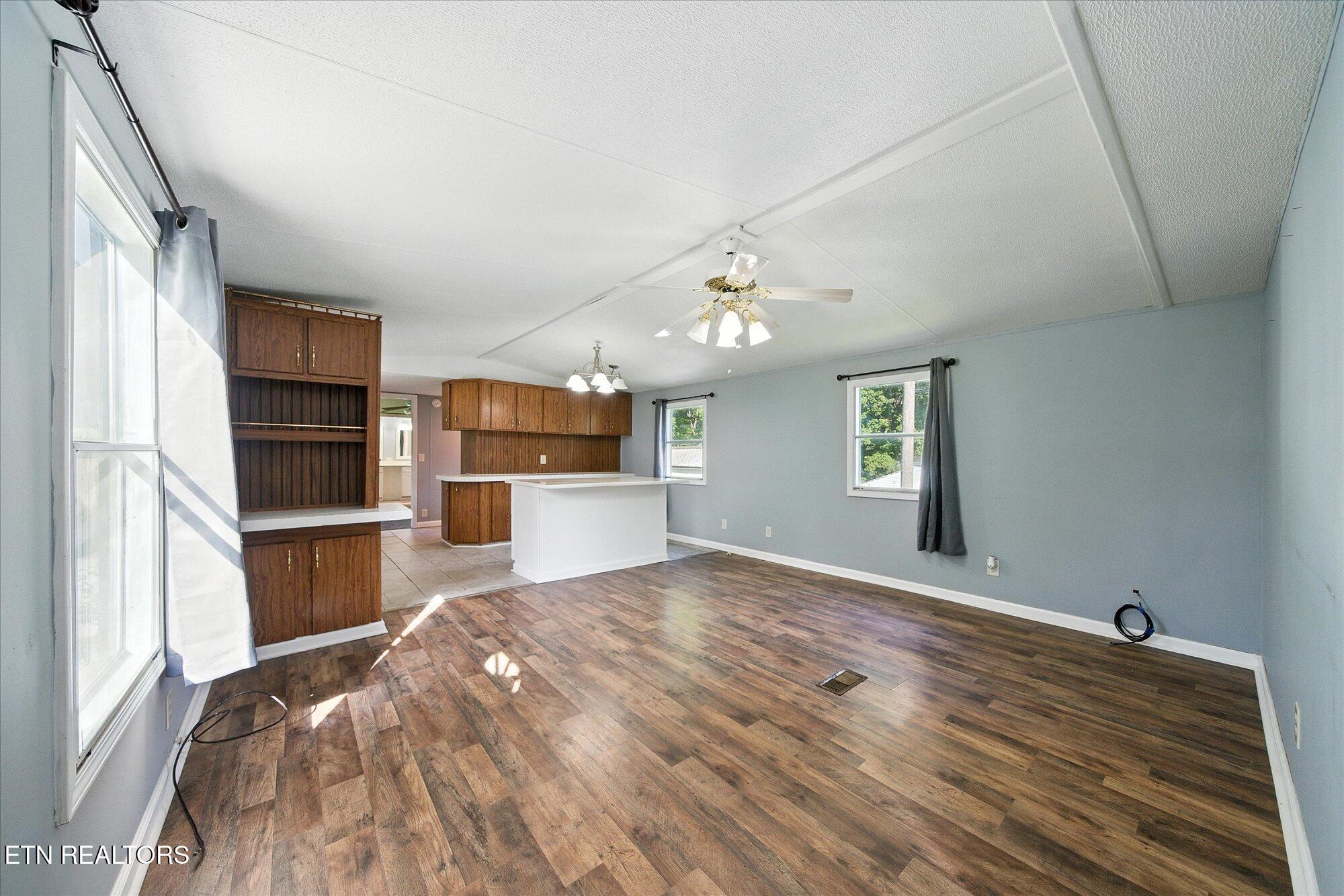 203 Wayne Avenue Crossville TN 38555