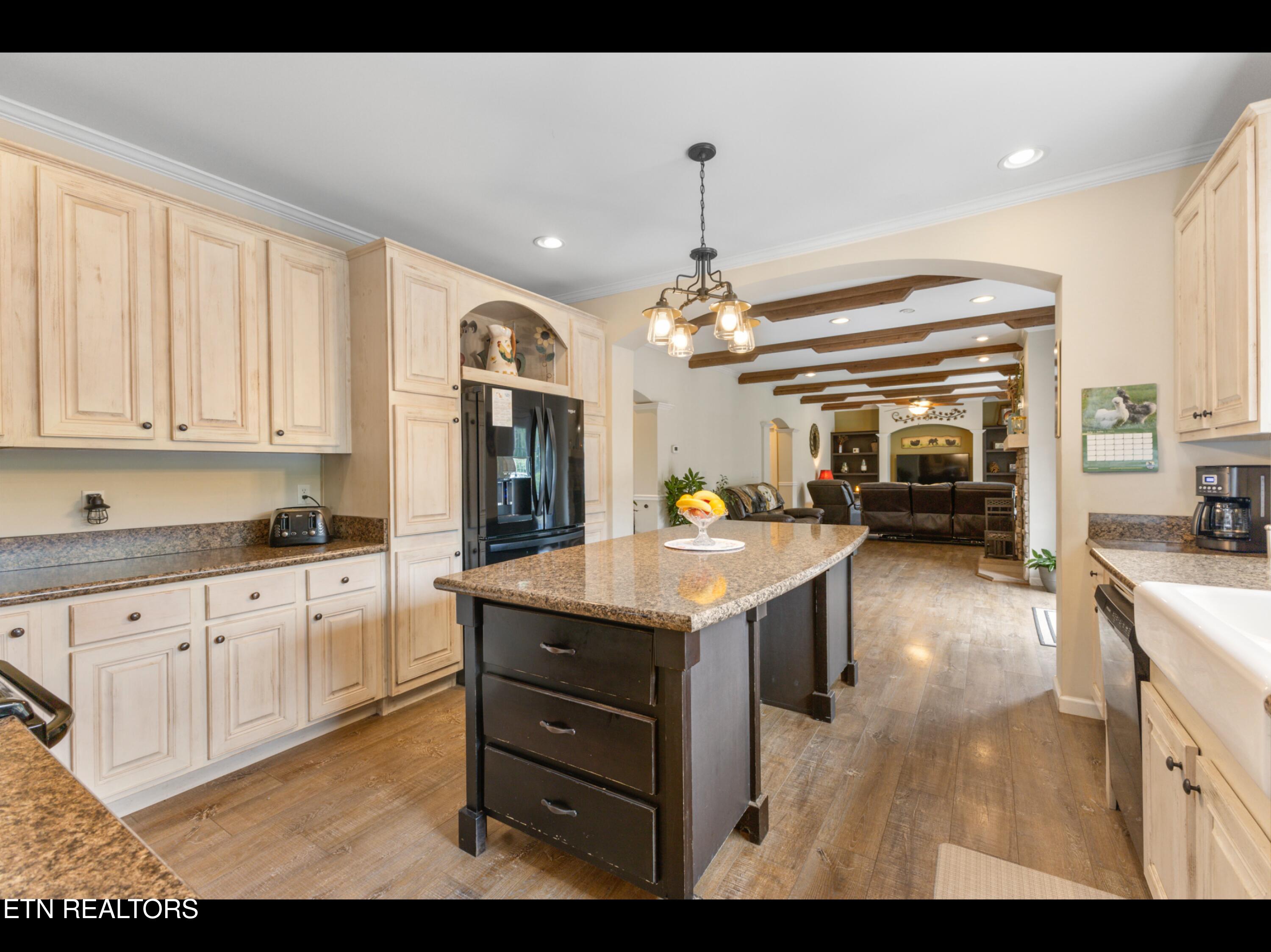 318 Deer Trail Drive Dandridge TN 37725
