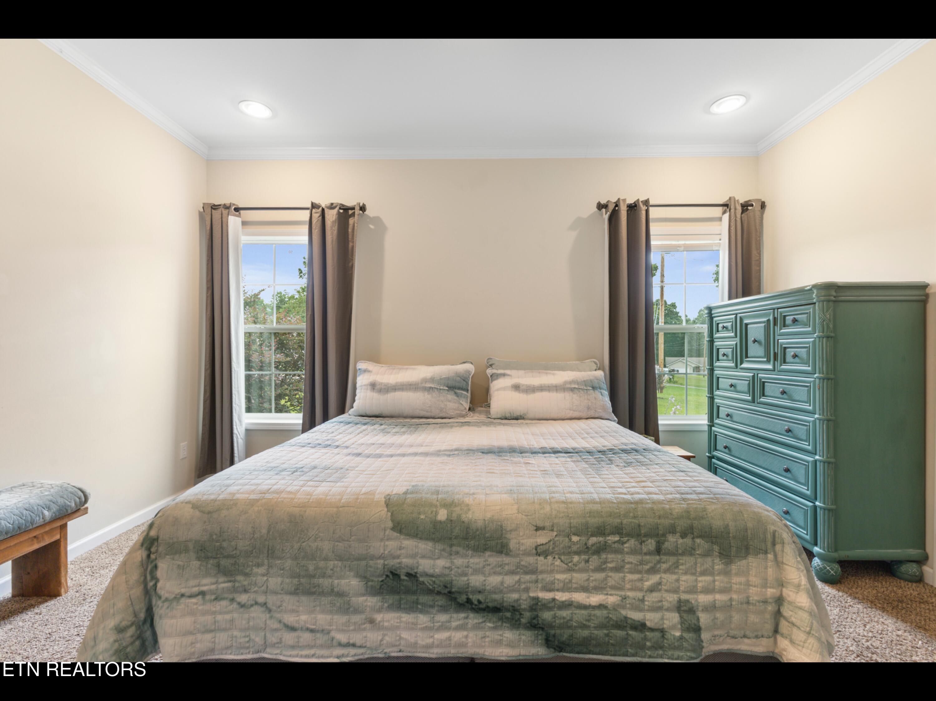 318 Deer Trail Drive Dandridge TN 37725