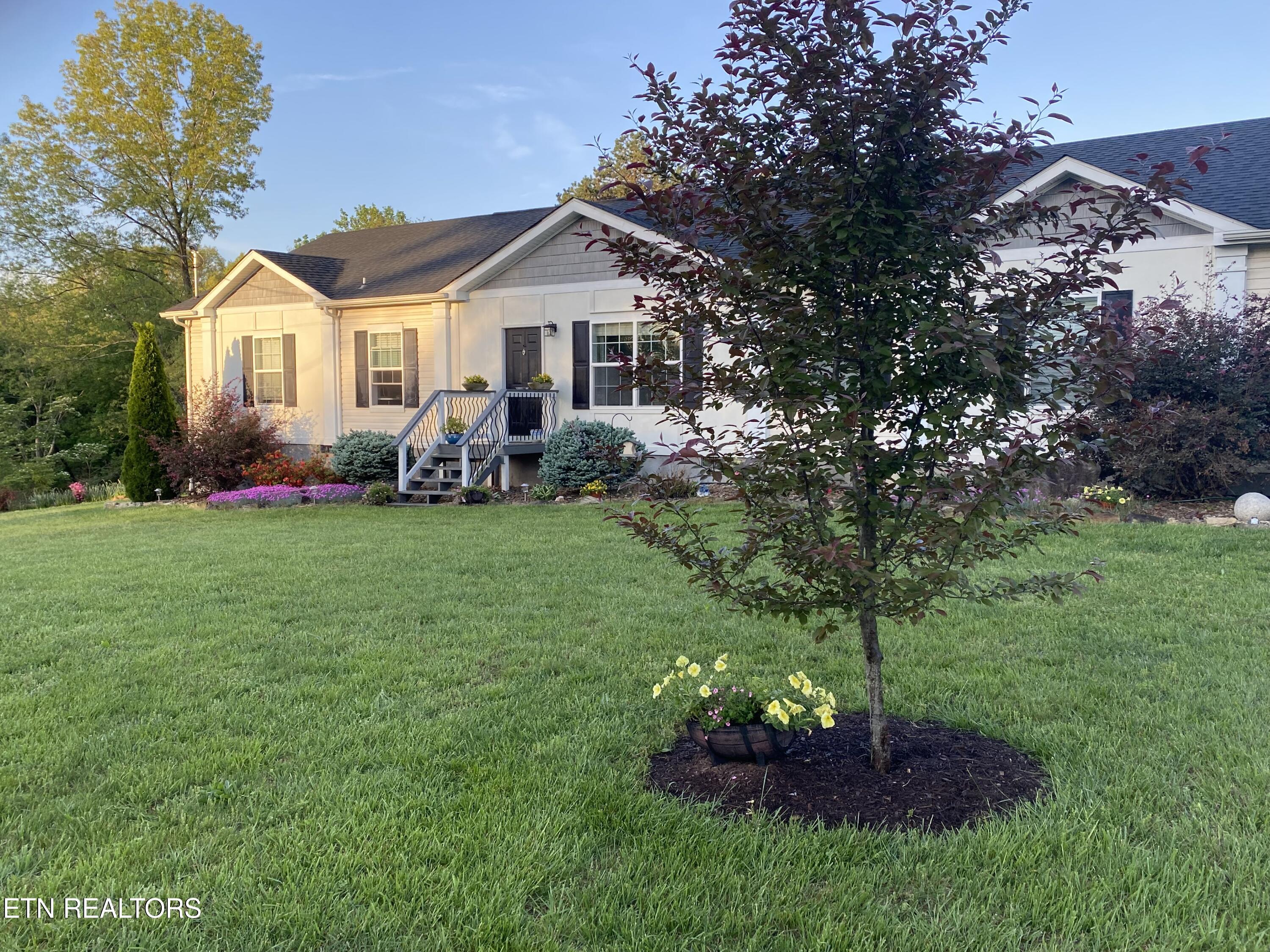 318 Deer Trail Drive Dandridge TN 37725