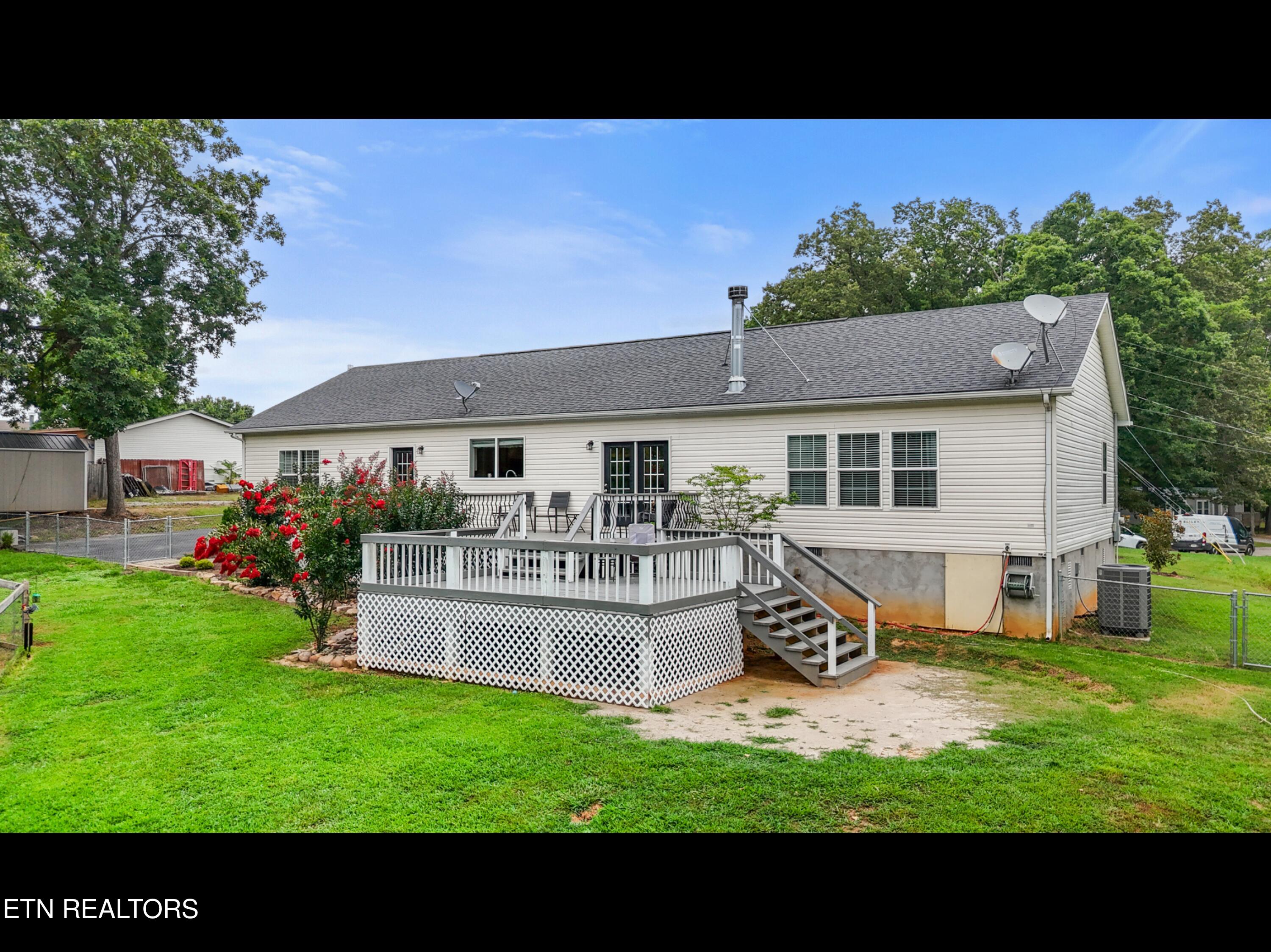 318 Deer Trail Drive Dandridge TN 37725