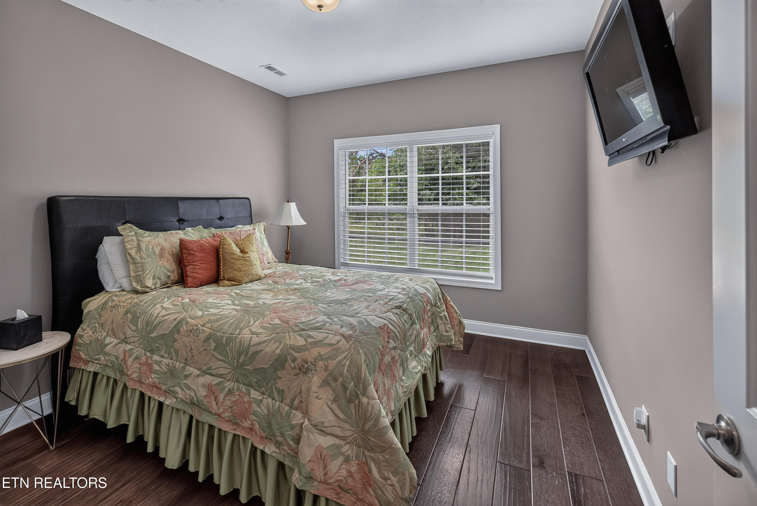 7373 Ladd Road Powell TN 37849