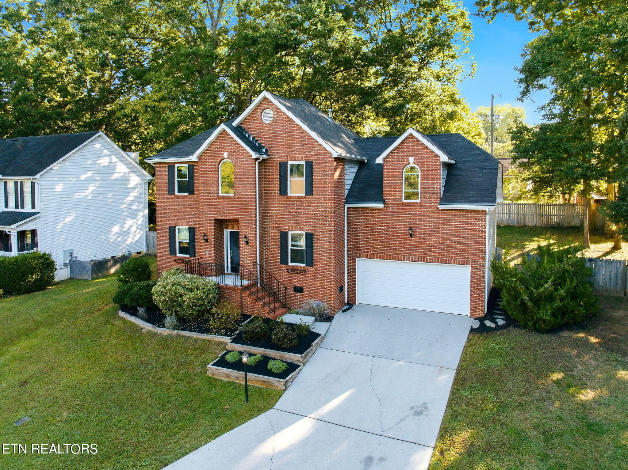 1516 Heritage Oaks Way Knoxville TN 37923