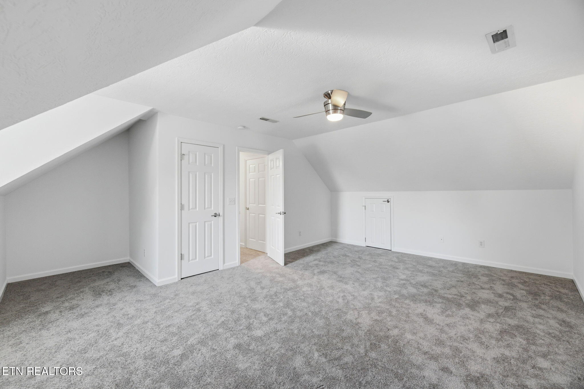 1516 Heritage Oaks Way Knoxville TN 37923