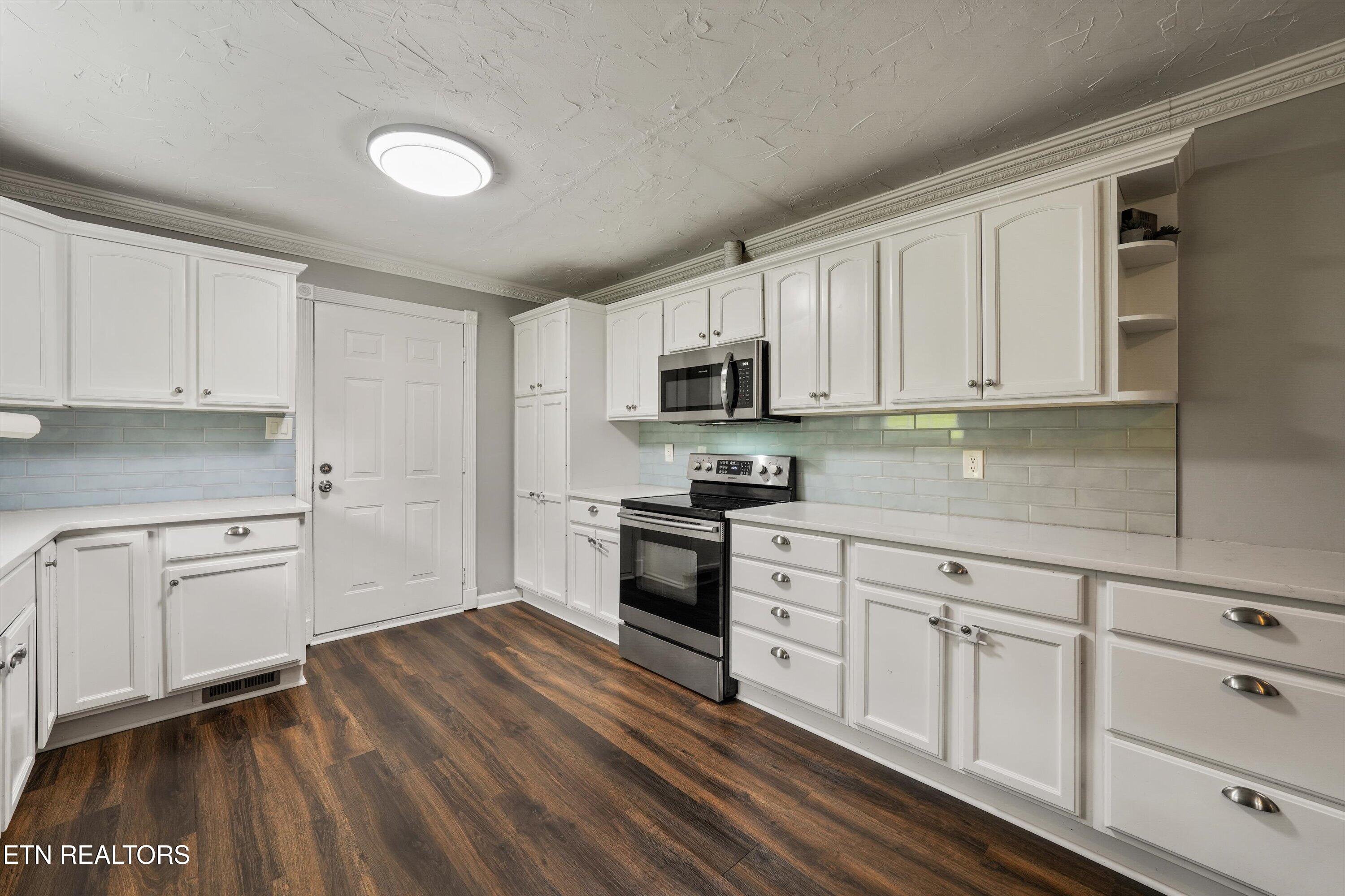 2527 Robinson Drive Louisville TN 37777