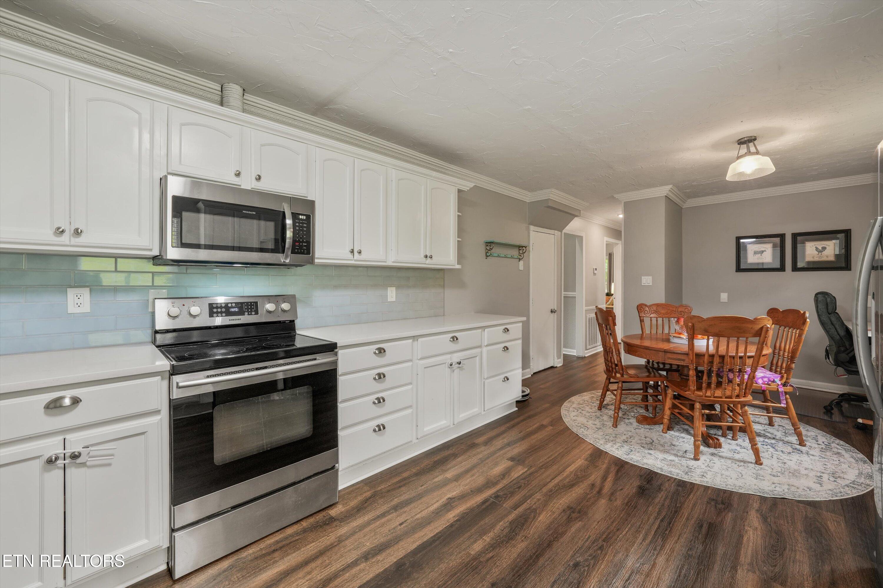 2527 Robinson Drive Louisville TN 37777