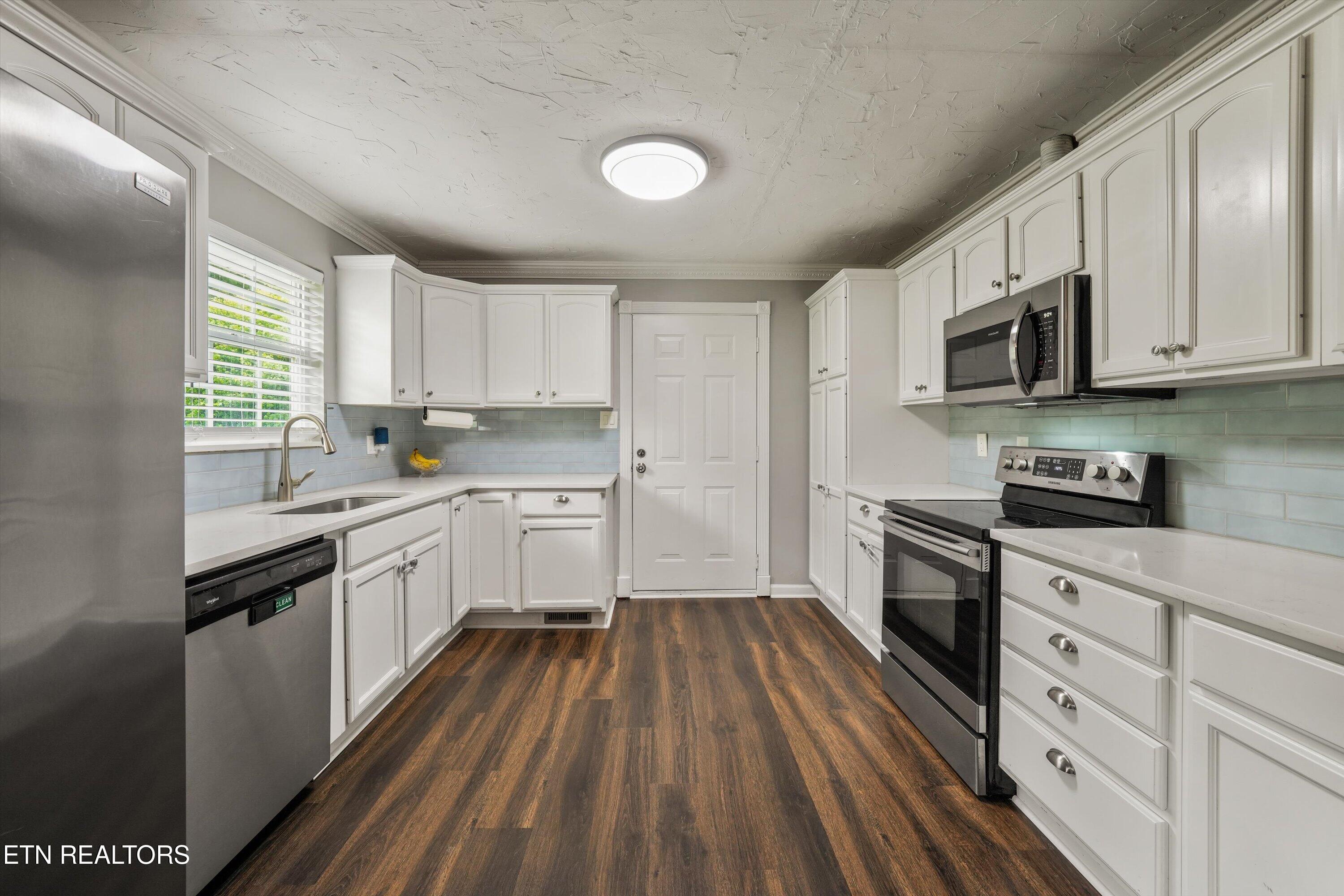 2527 Robinson Drive Louisville TN 37777
